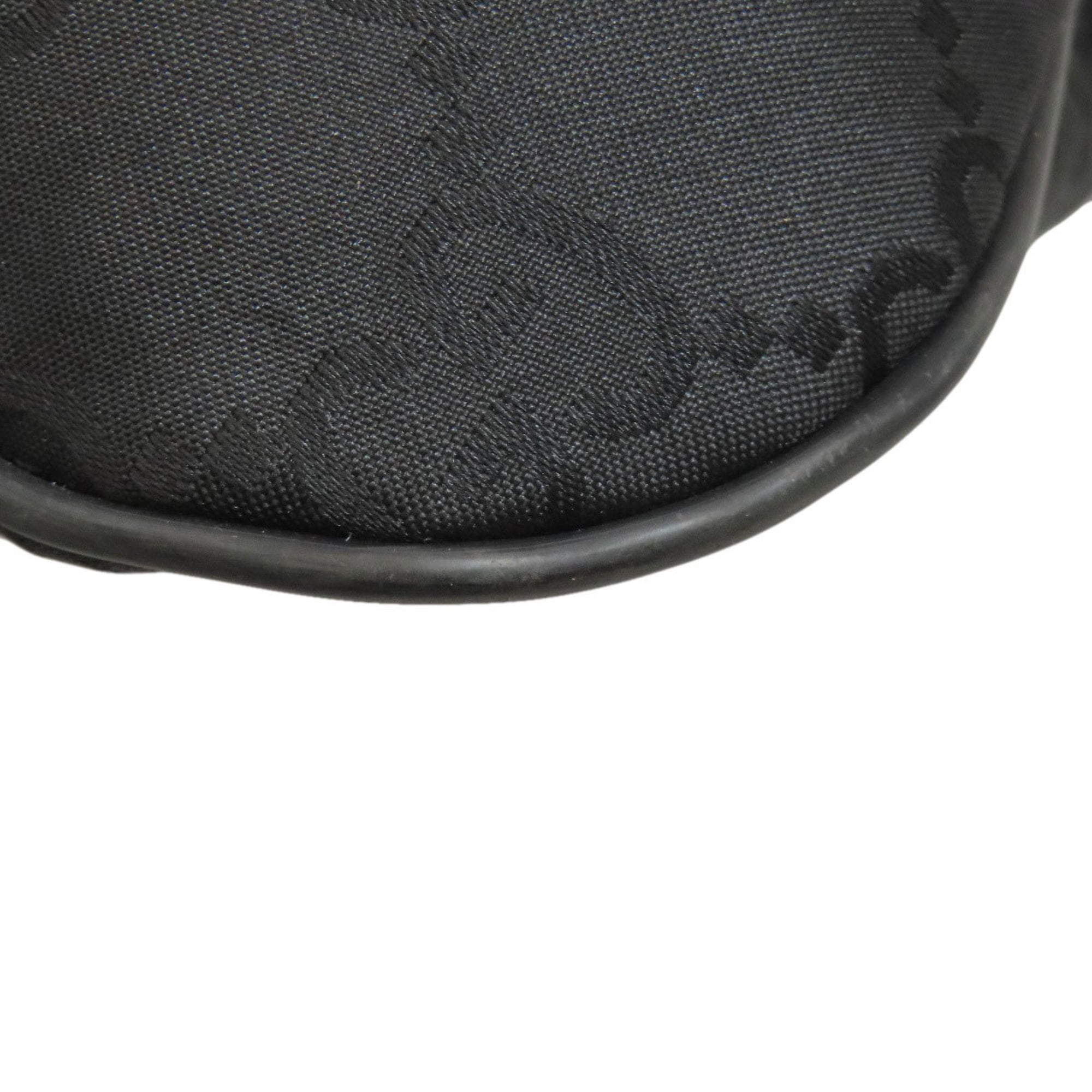 Gucci Black Nylon Shoulder Bag (Pre-Owned)