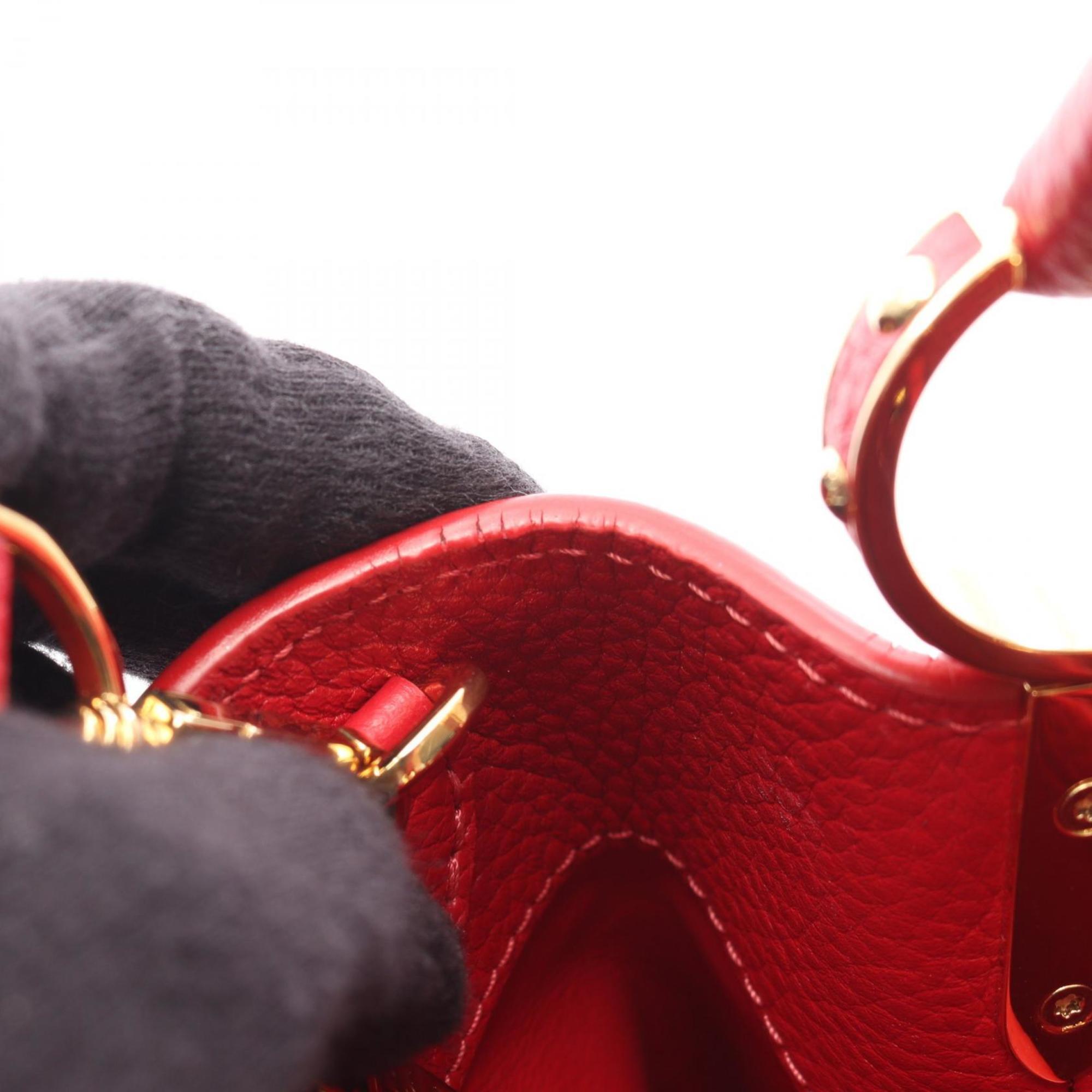 Louis Vuitton Red Color Sacrlet Leather Handbag (Pre-Owned)