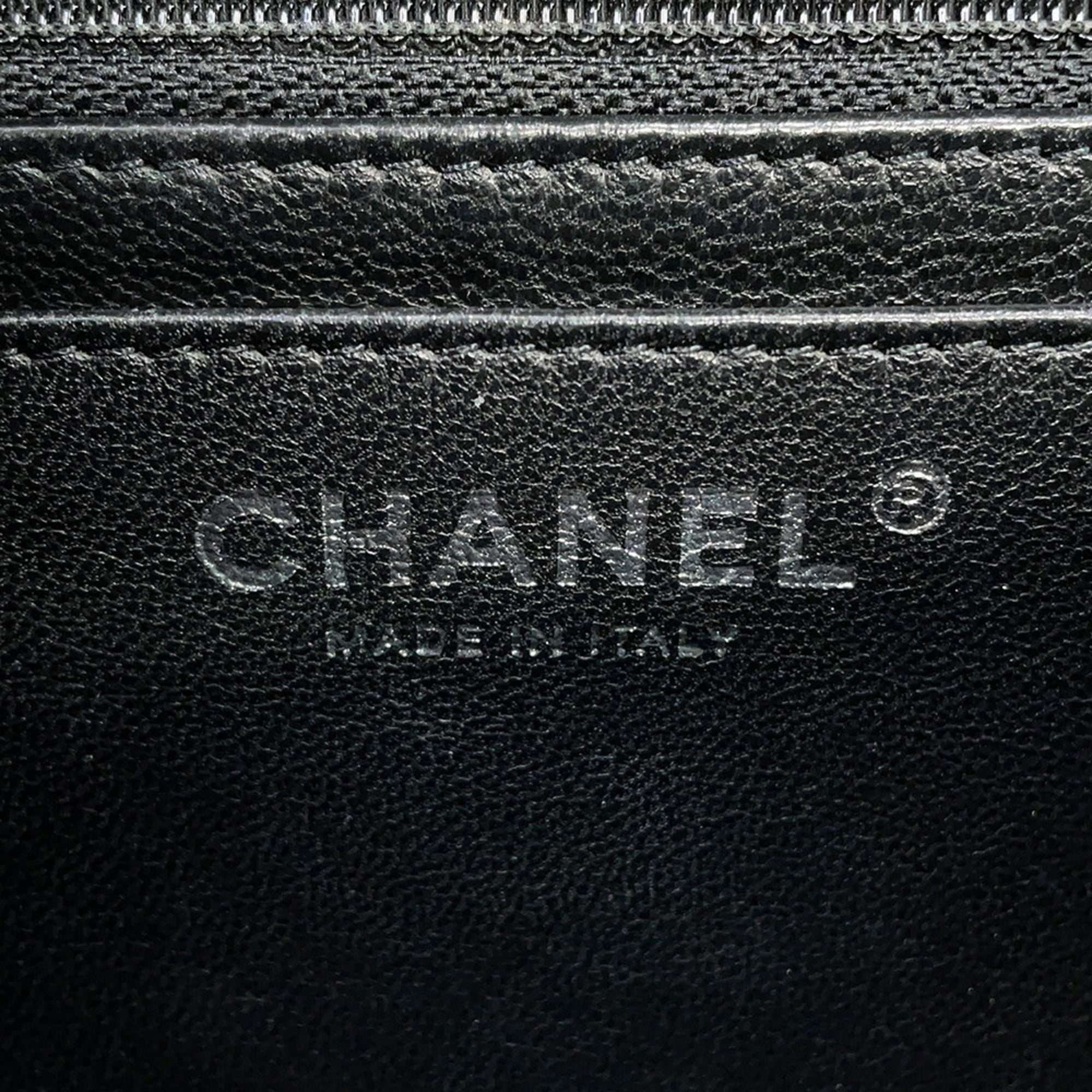 Chanel Matelasse Black Grained Calfskin Shoulder Bag (Pre-Owned)