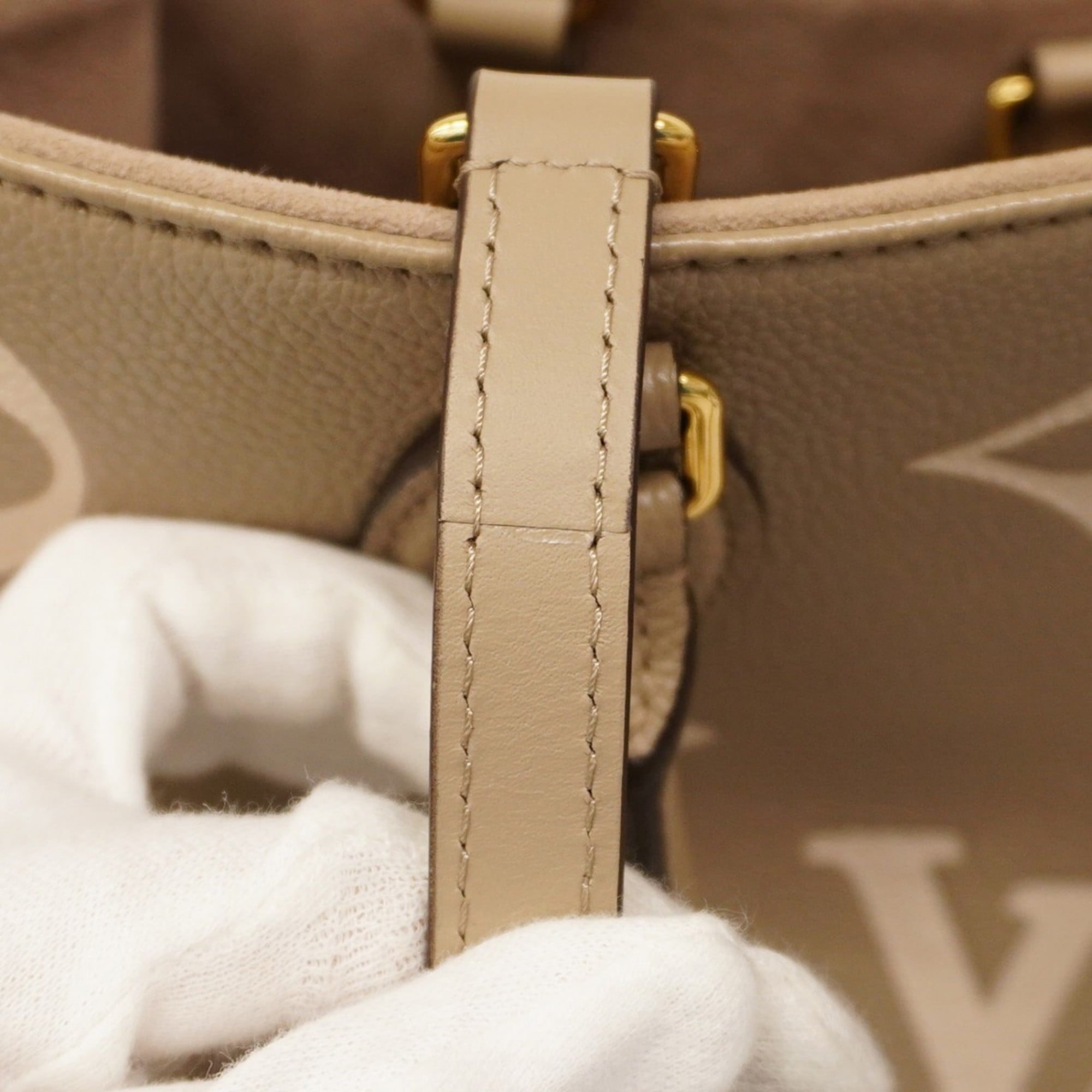 Louis Vuitton Cream Tourterelle Tote Bag (Pre-Owned)