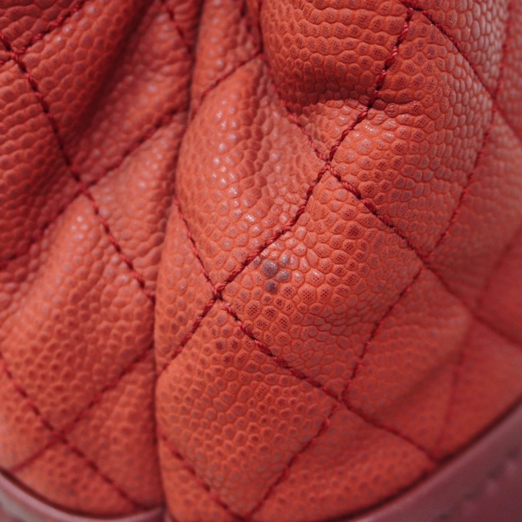 Chanel Red Color Grained Calfskin Handbag (Pre-Owned)
