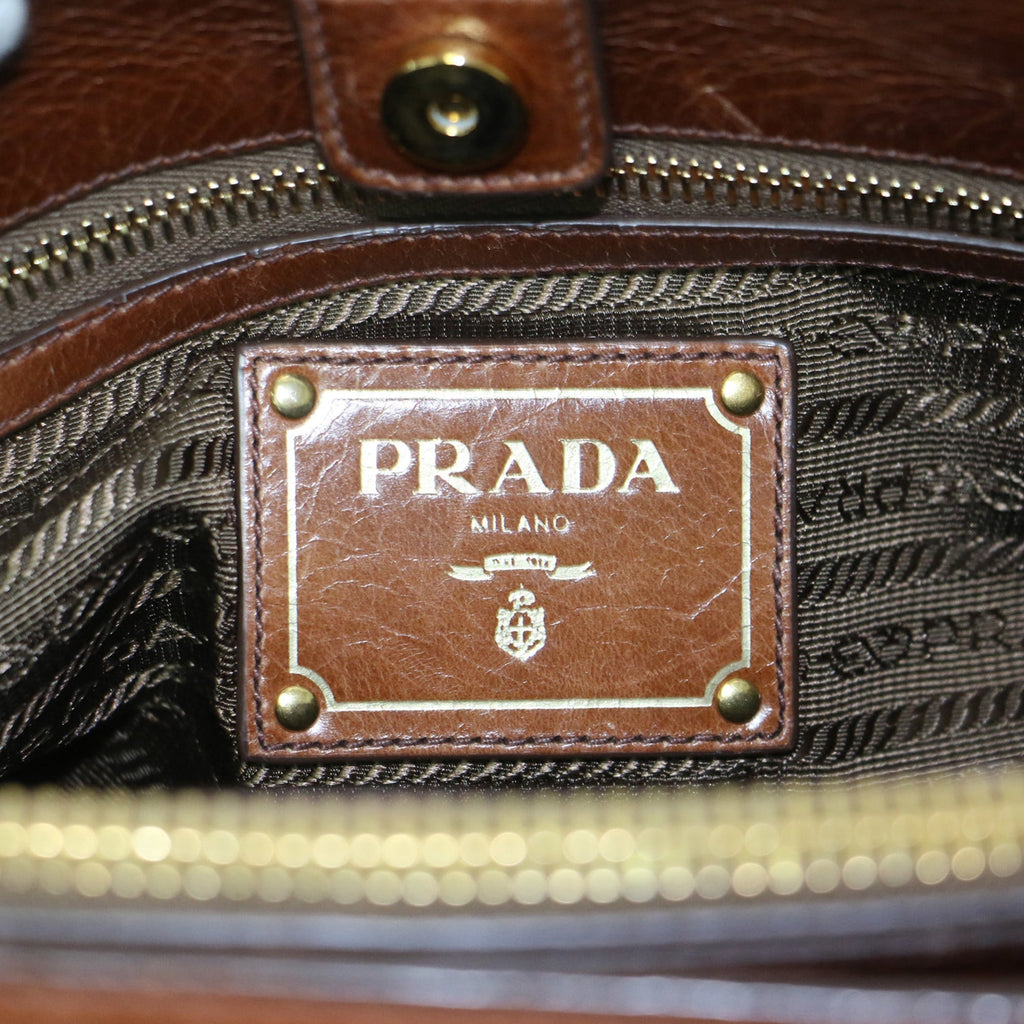 Prada Brown Leather Handbag (Pre-Owned)