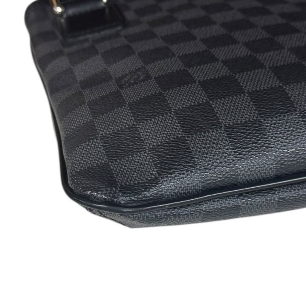 Louis Vuitton Black Grape Damier Graphite Shoulder Bag (Pre-Owned)