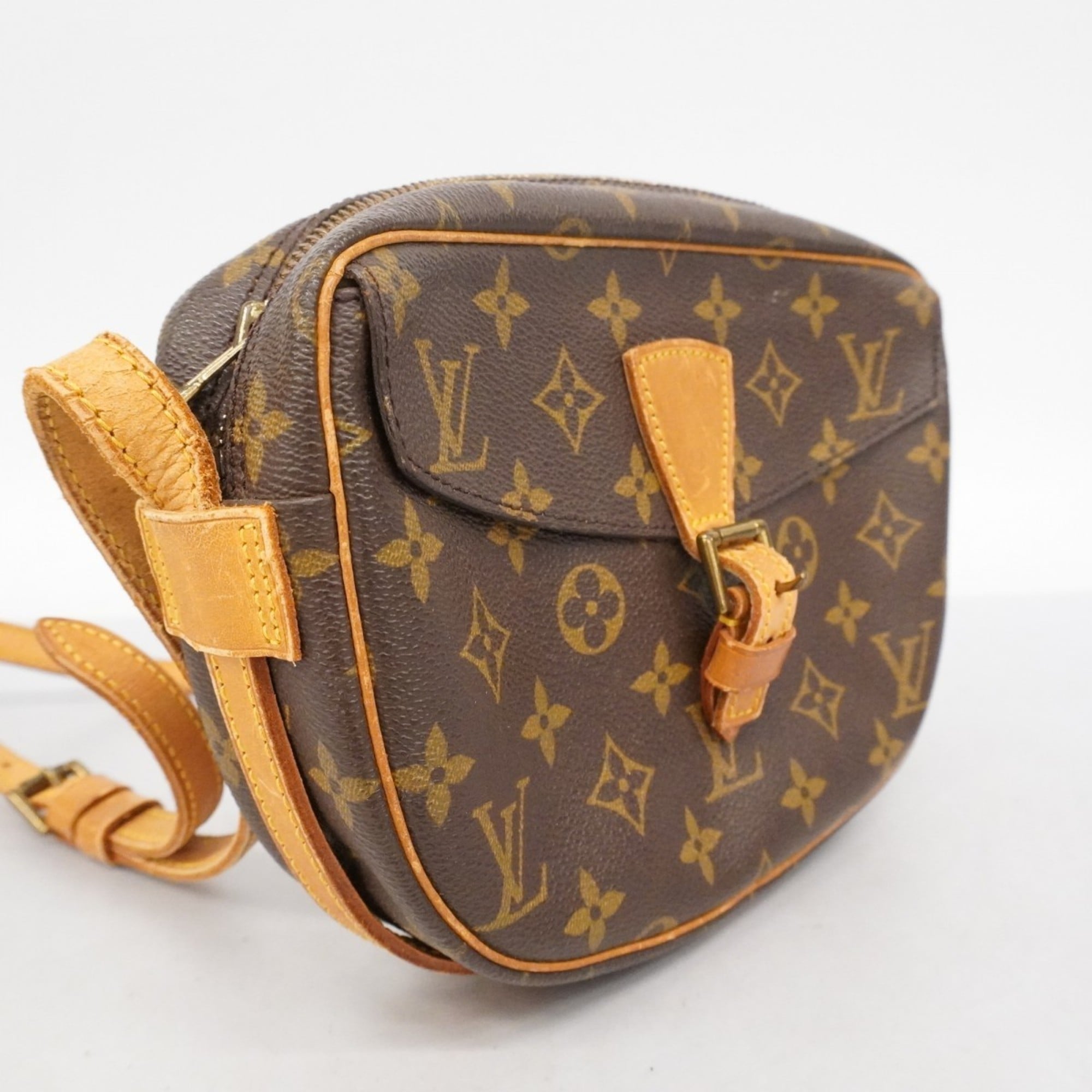 Louis Vuitton Brown Shoulder Bag (Pre-Owned)