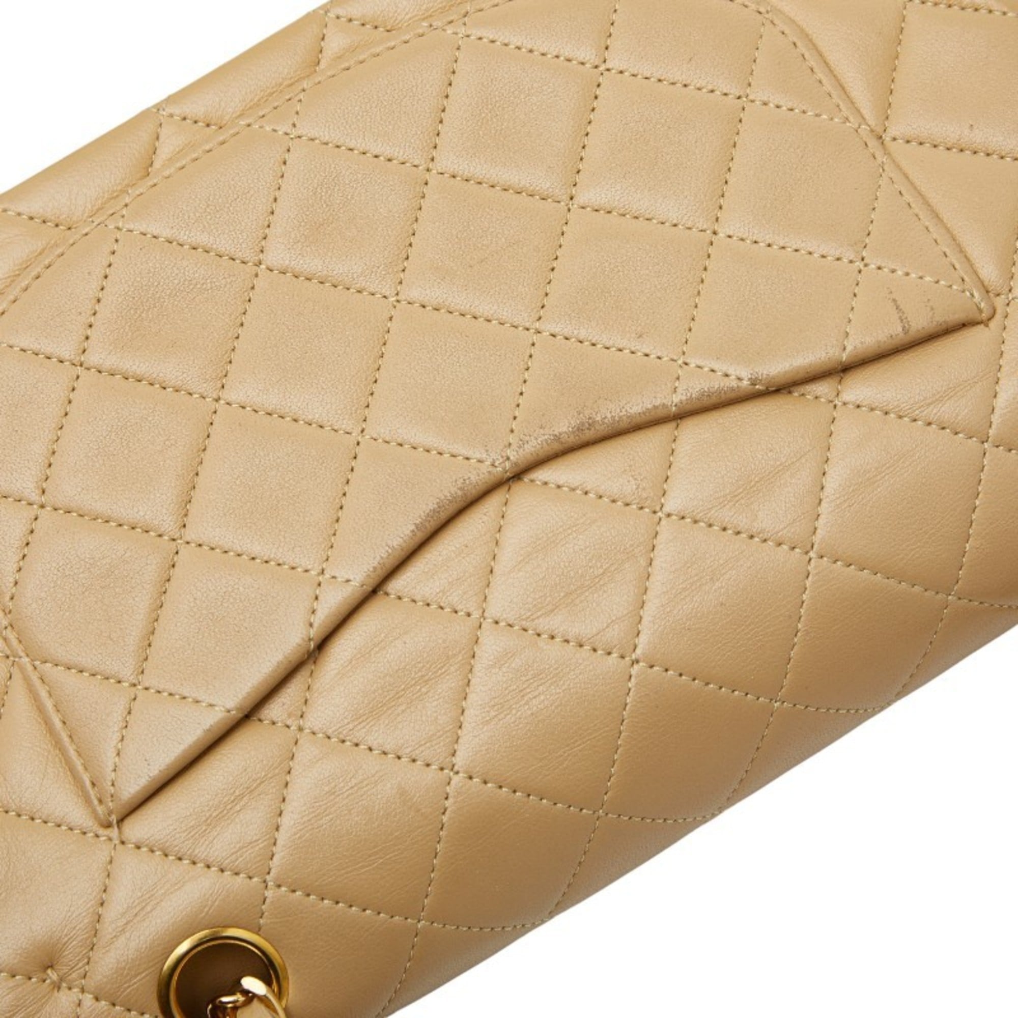 Chanel Beige Leather Shoulder Bag (Pre-Owned)