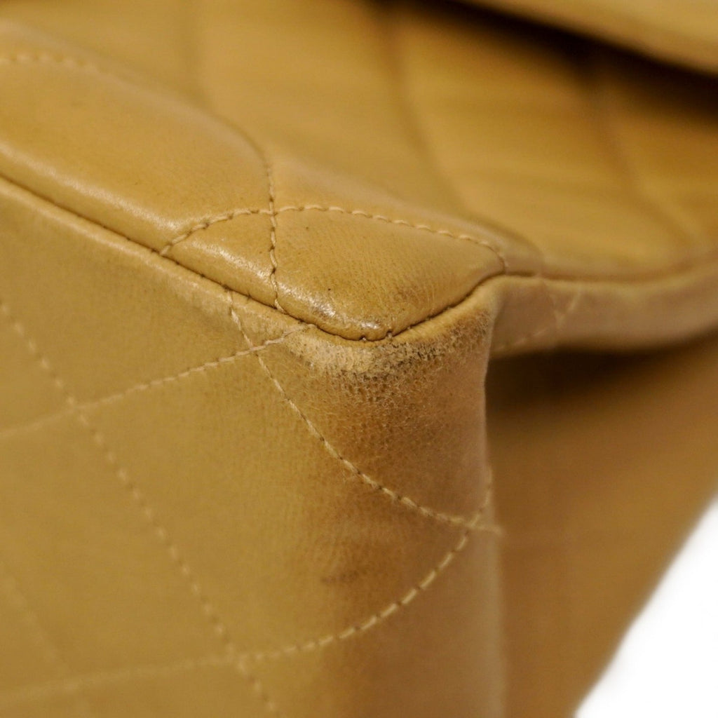 Chanel Beige Leather Shoulder Bag (Pre-Owned)