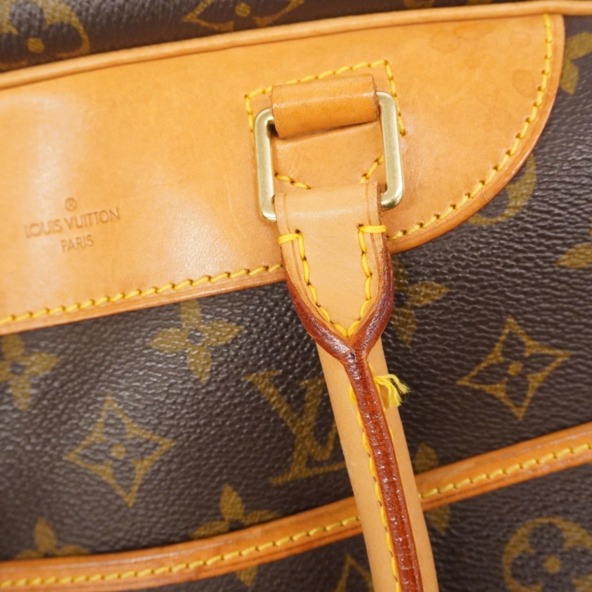 Louis Vuitton Brown Handbag (Pre-Owned)