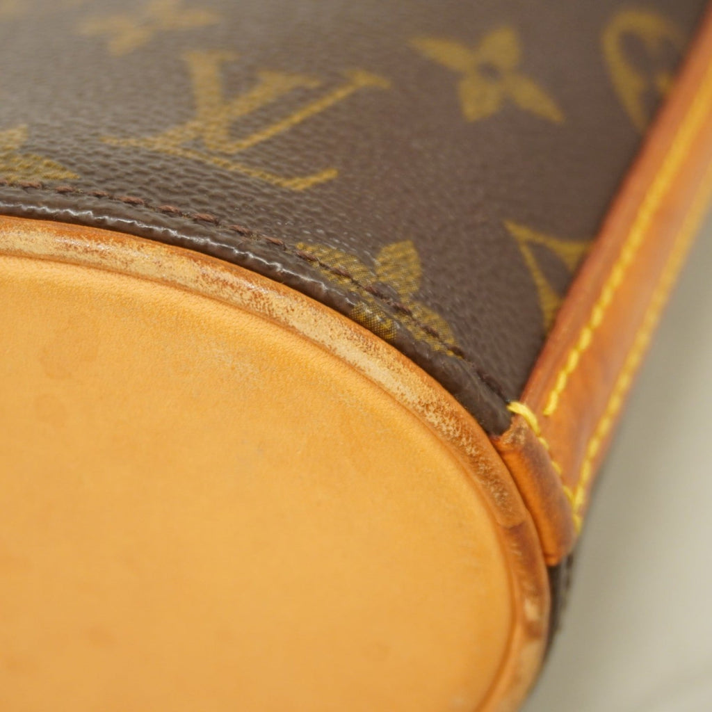 Louis Vuitton Brown Shoulder Bag (Pre-Owned)