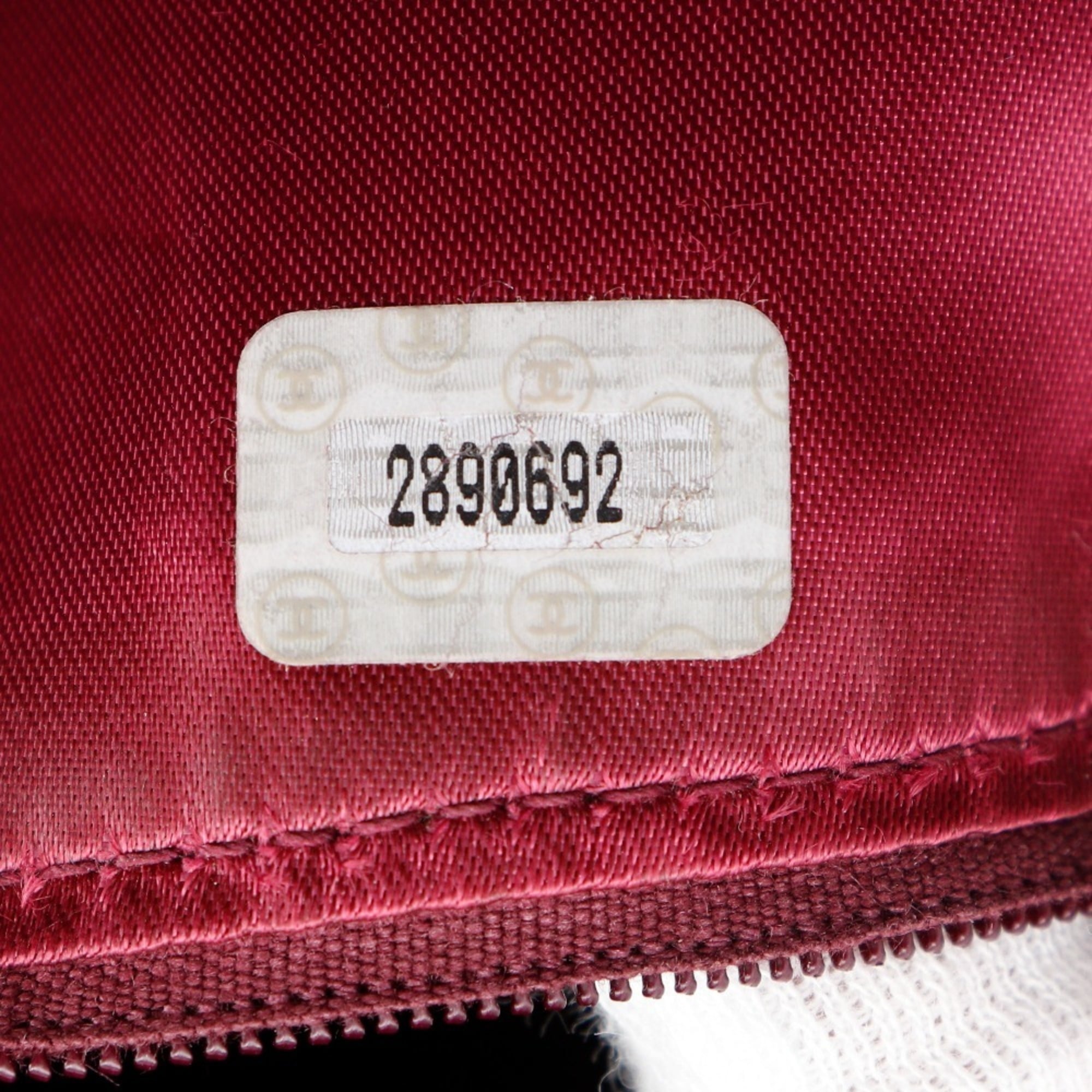 Chanel Matelasse Red Color Leather Shoulder Bag (Pre-Owned)