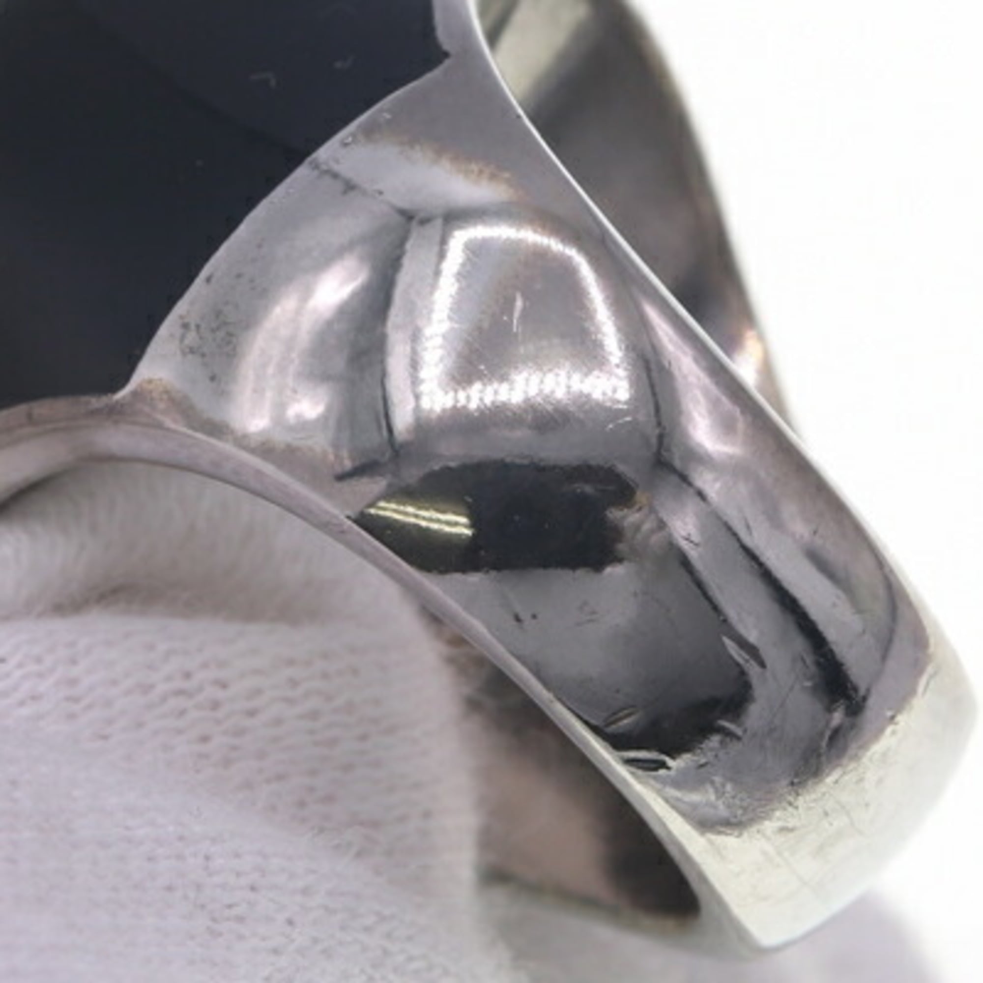 Chanel Silver Metal Band Ring (Pre-Owned)