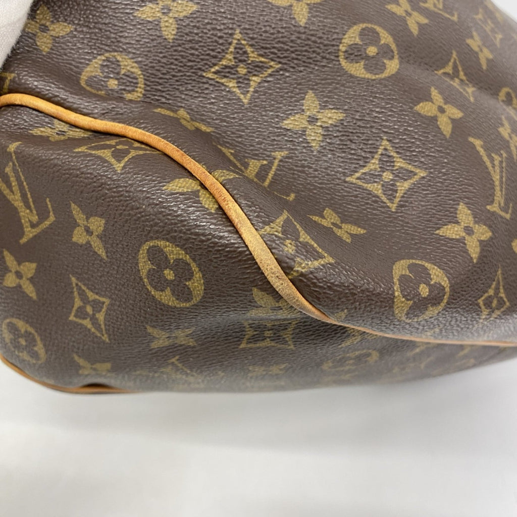 Louis Vuitton Brown Shoulder Bag (Pre-Owned)