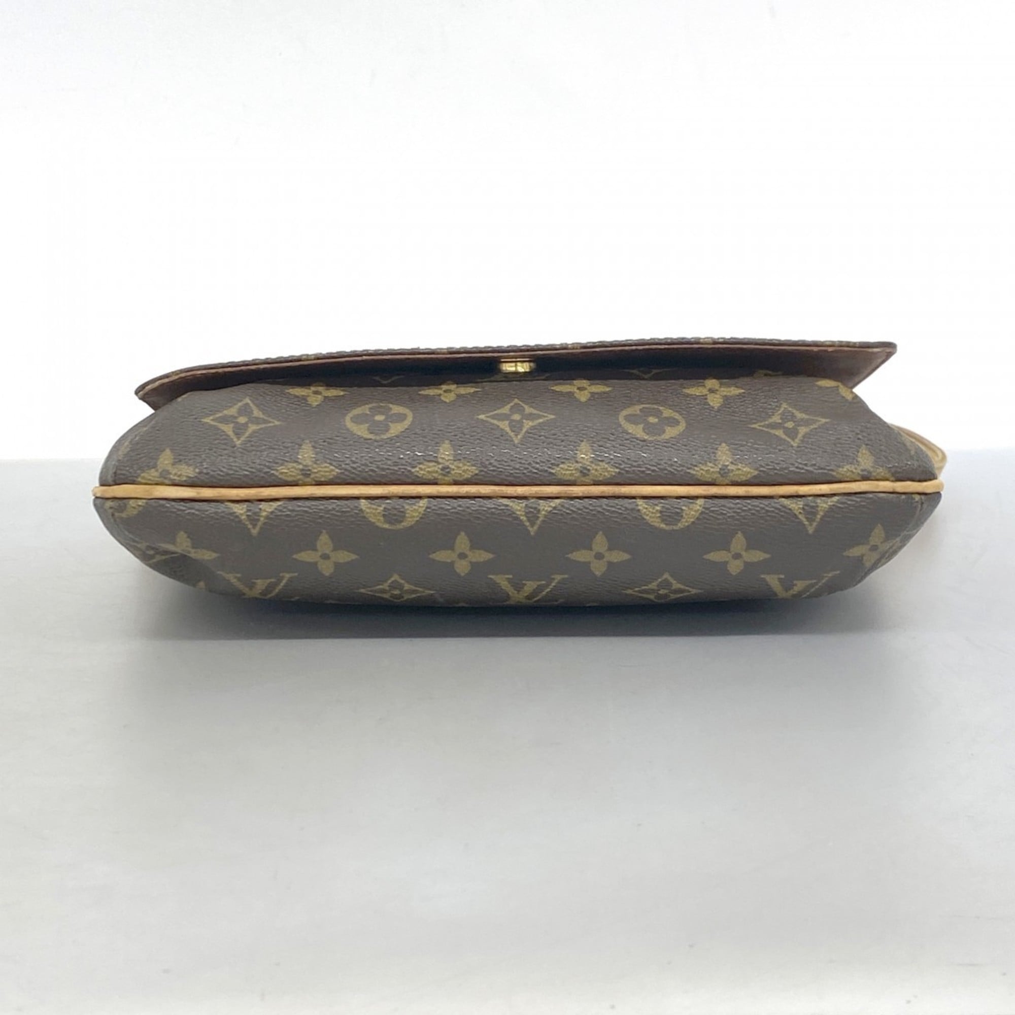 Louis Vuitton Brown Shoulder Bag (Pre-Owned)