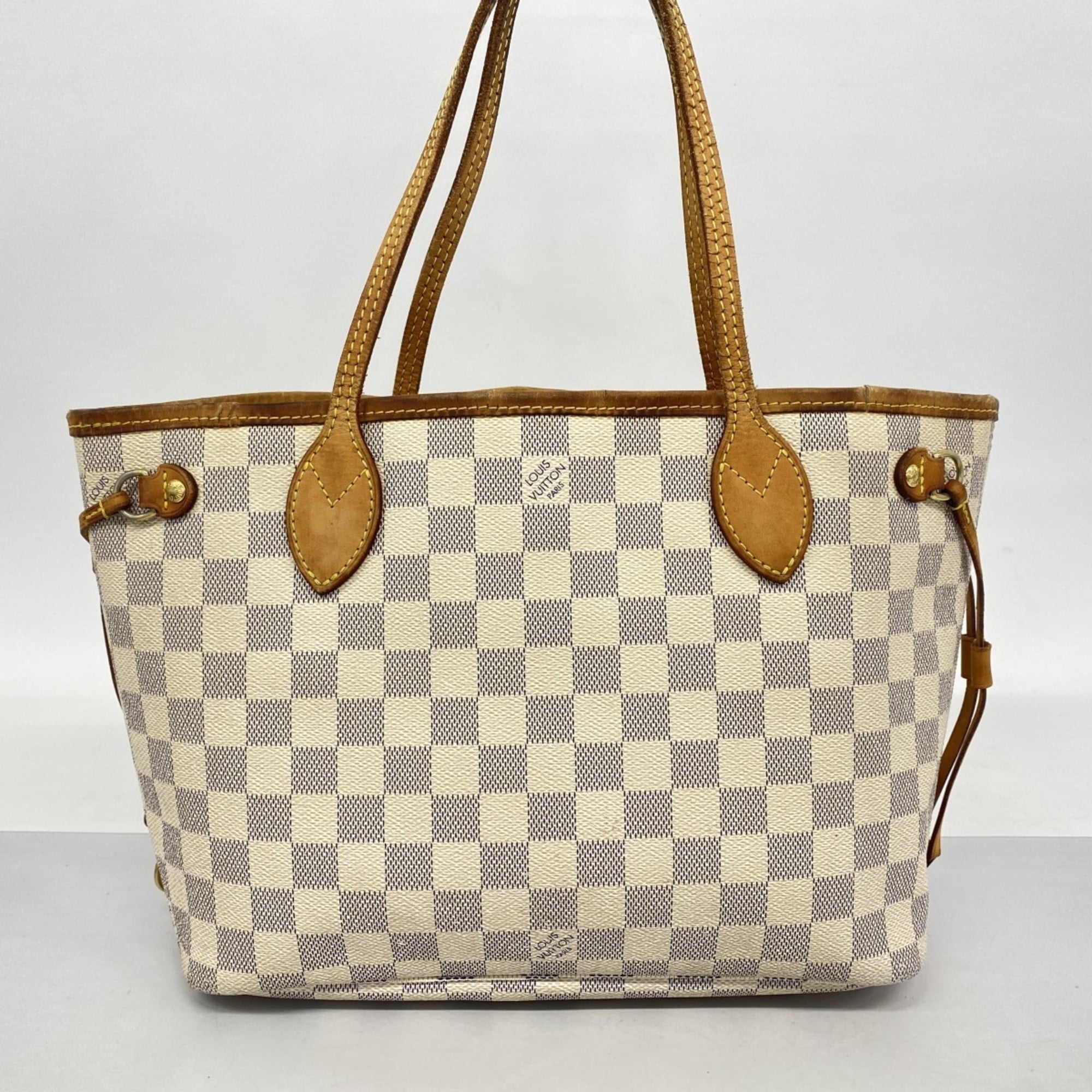 Louis Vuitton White Tote Bag (Pre-Owned)
