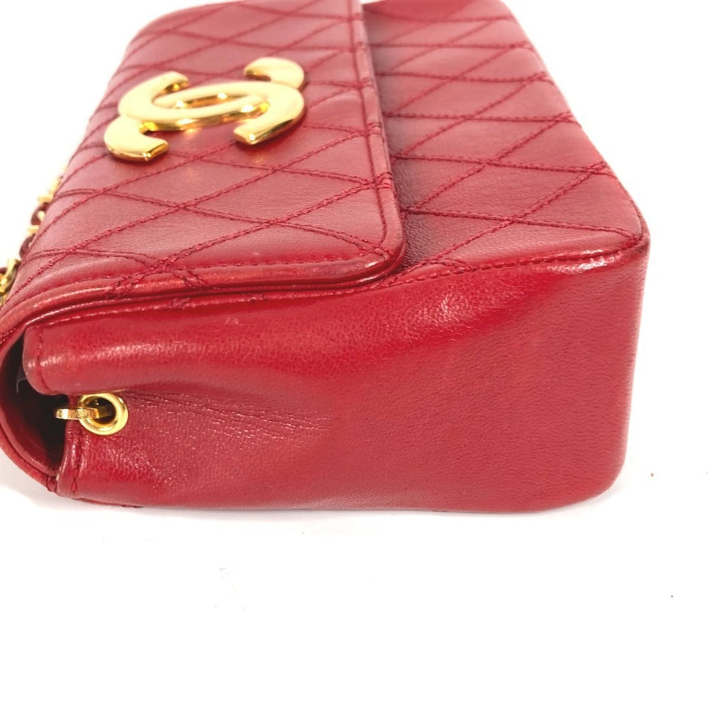 Chanel Matelasse Red Color Leather Pochette Shoulder Bag (Pre-Owned)