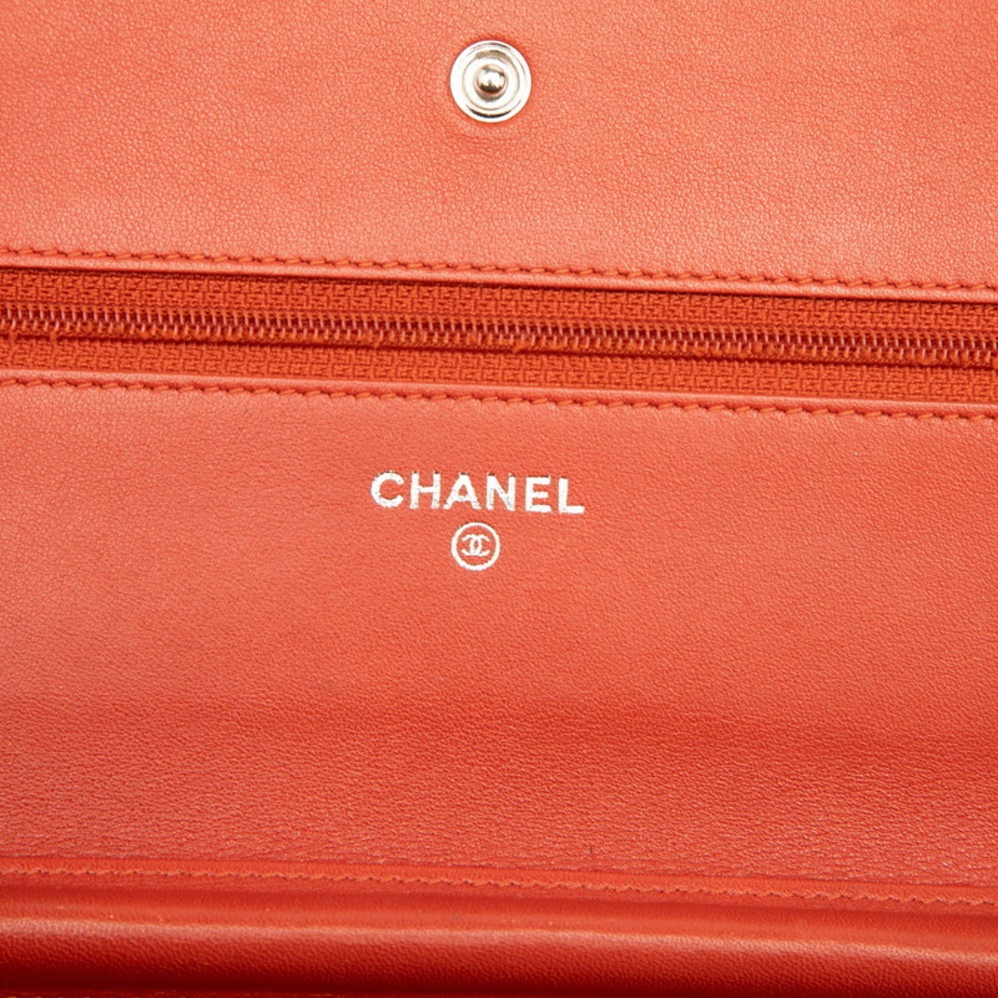 Chanel Red Color Grained Calfskin Shoulder Bag (Pre-Owned)