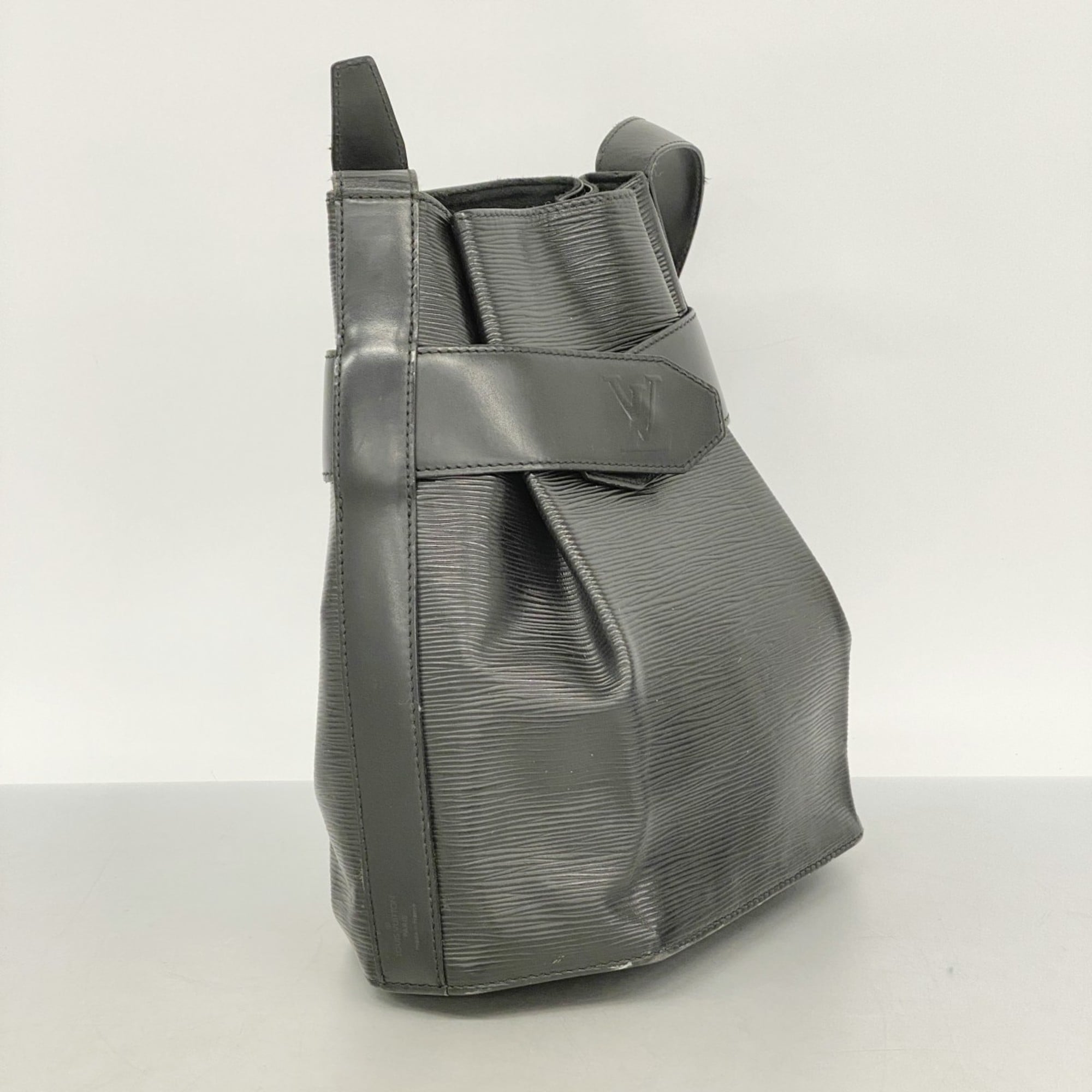 Louis Vuitton Noir Shoulder Bag (Pre-Owned)