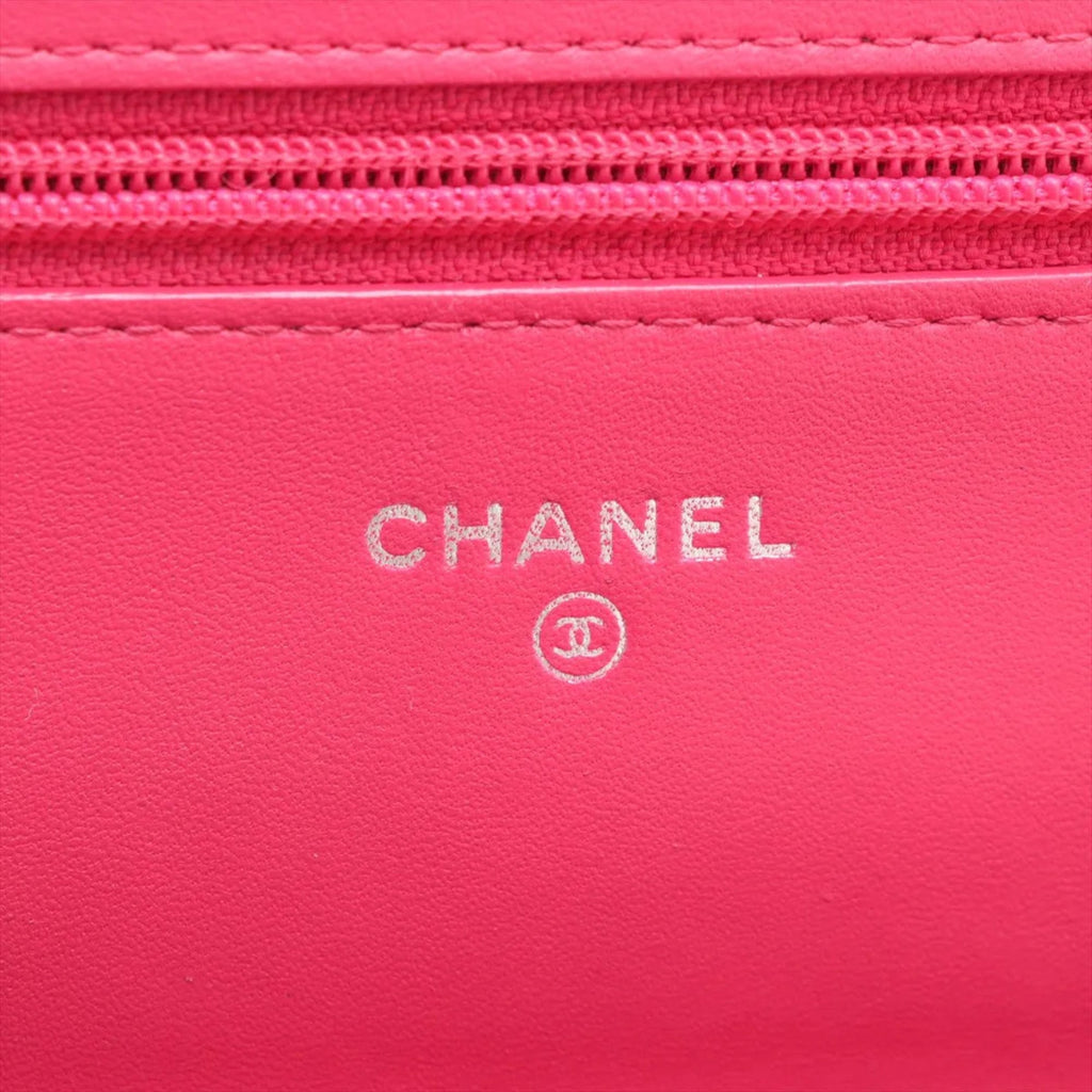 Chanel Pink Shoulder Bag (Pre-Owned)