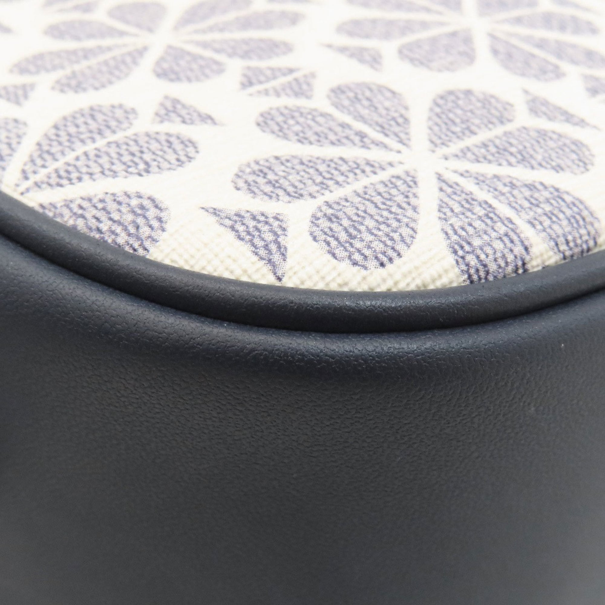 Kate Spade Navy Pvc Shoulder Bag (Pre-Owned)