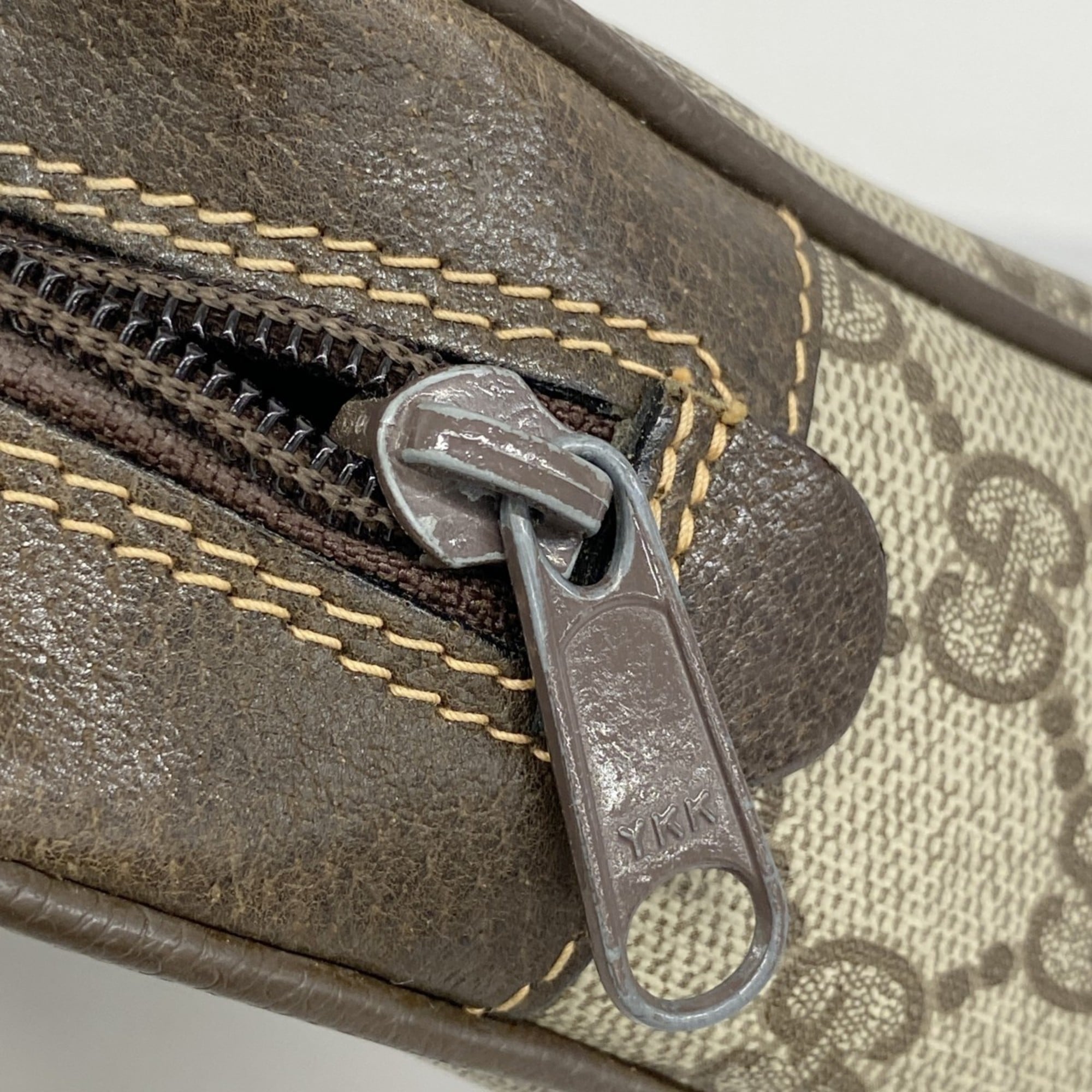 Gucci Brown Pvc Pouch (Pre-Owned)