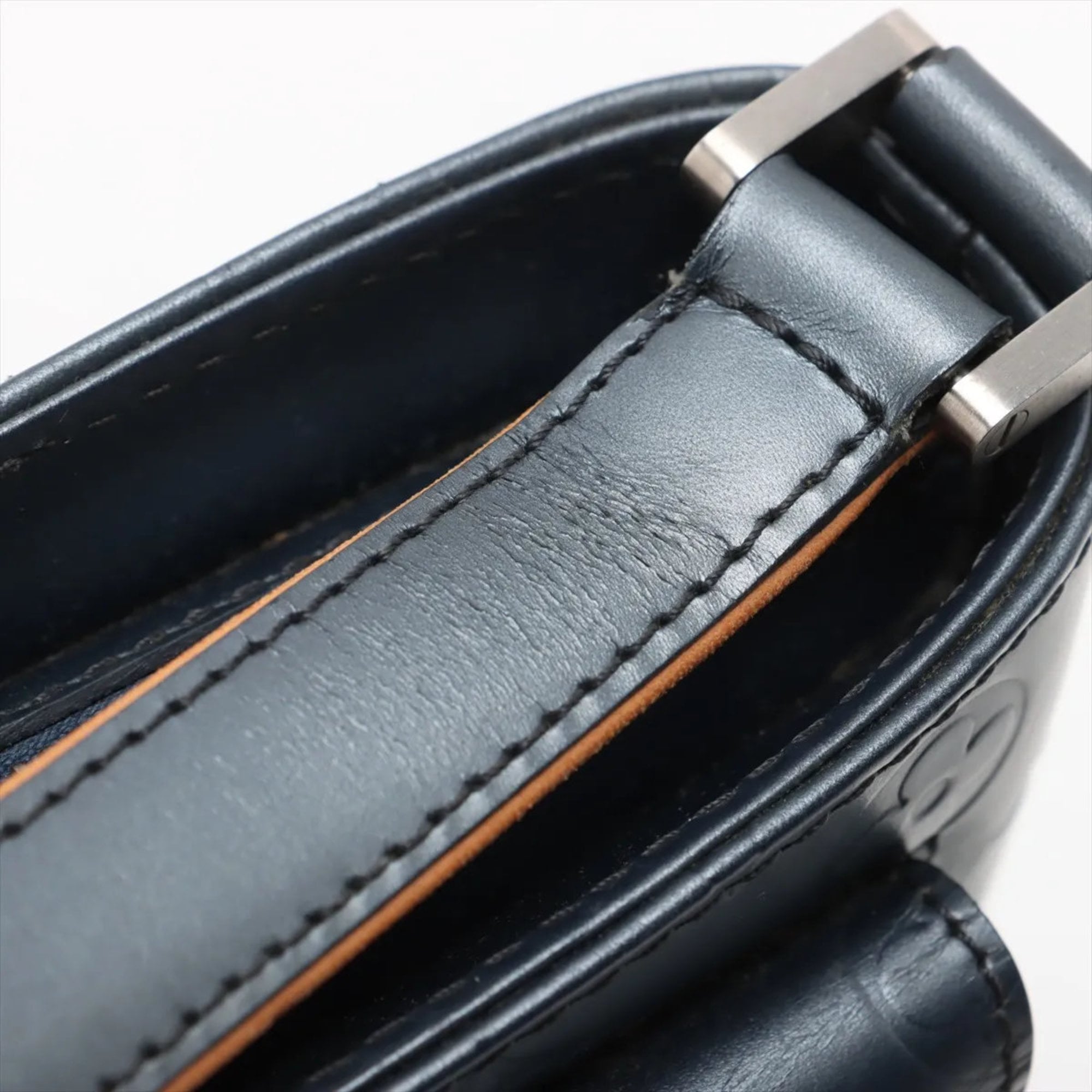 Louis Vuitton Blue Leather Shoulder Bag (Pre-Owned)