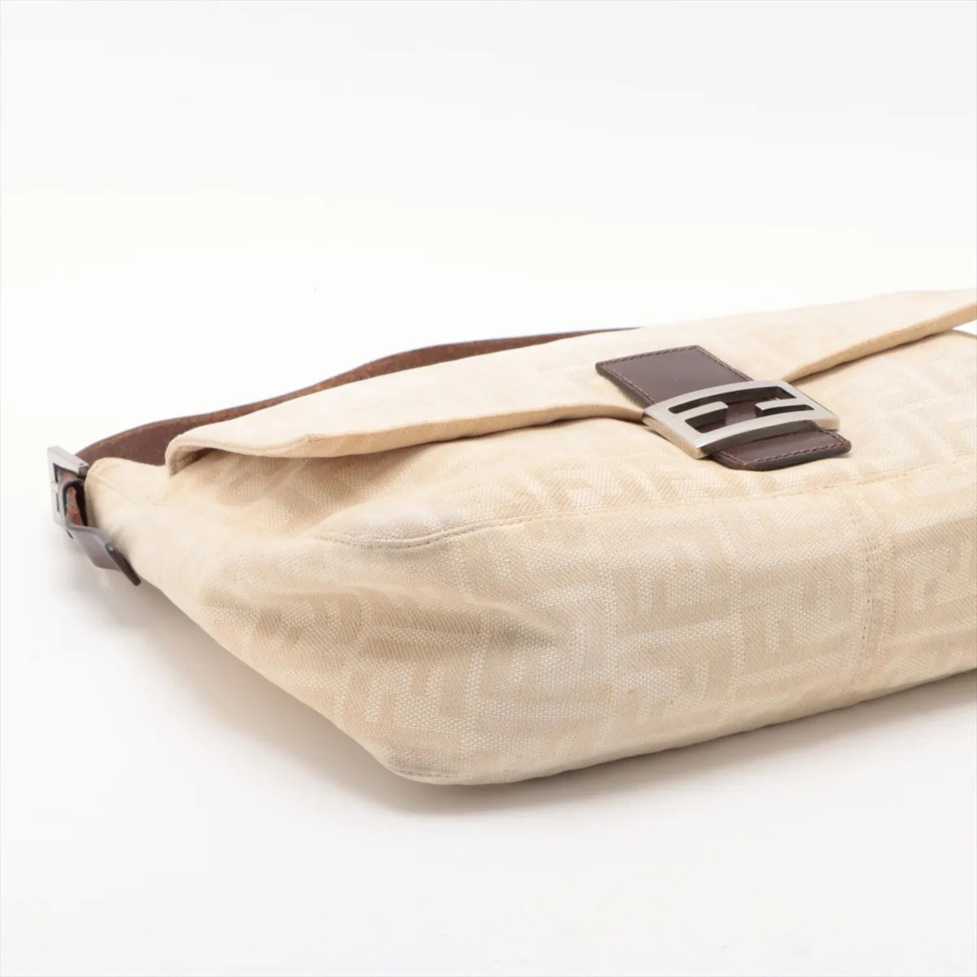Fendi Beige Leather Canvas Shoulder Bag (Pre-Owned)