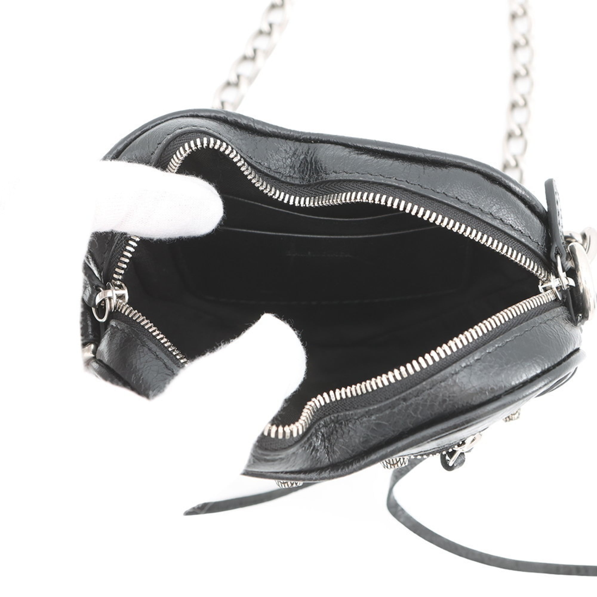 Balenciaga Black Leather Shoulder Bag (Pre-Owned)
