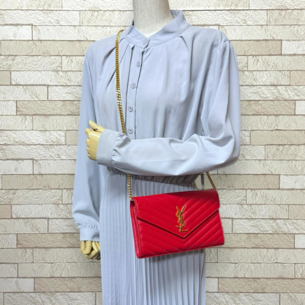 Saint Laurent Red Color Leather Chain/Shoulder Wallet (Pre-Owned)