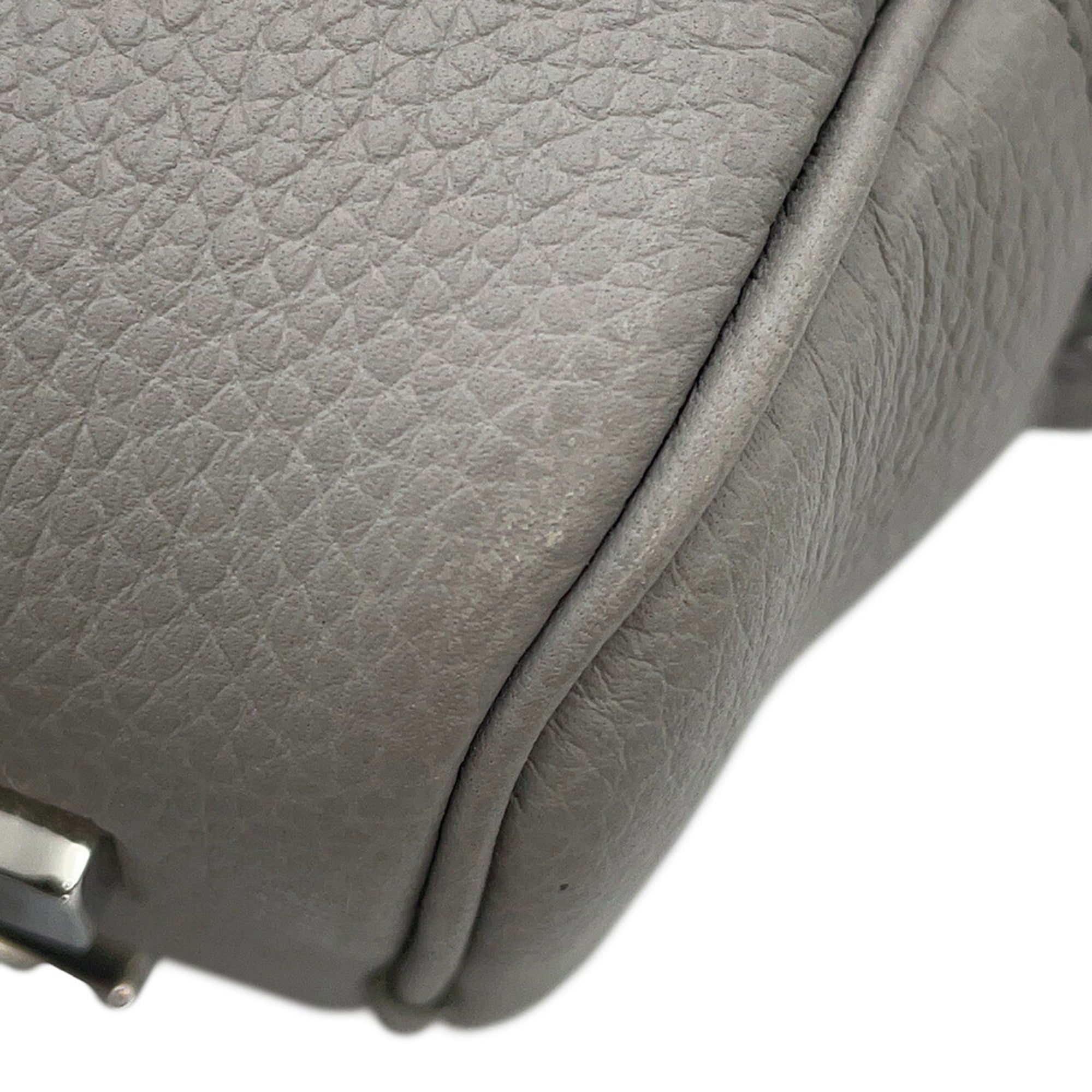 Loewe Gray Leather Handbag (Pre-Owned)