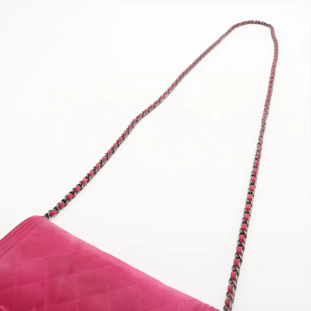 Chanel Pink Shoulder Bag (Pre-Owned)