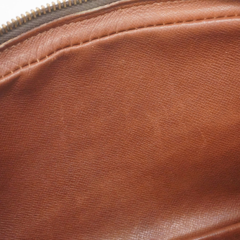 Louis Vuitton Brown Shoulder Bag (Pre-Owned)