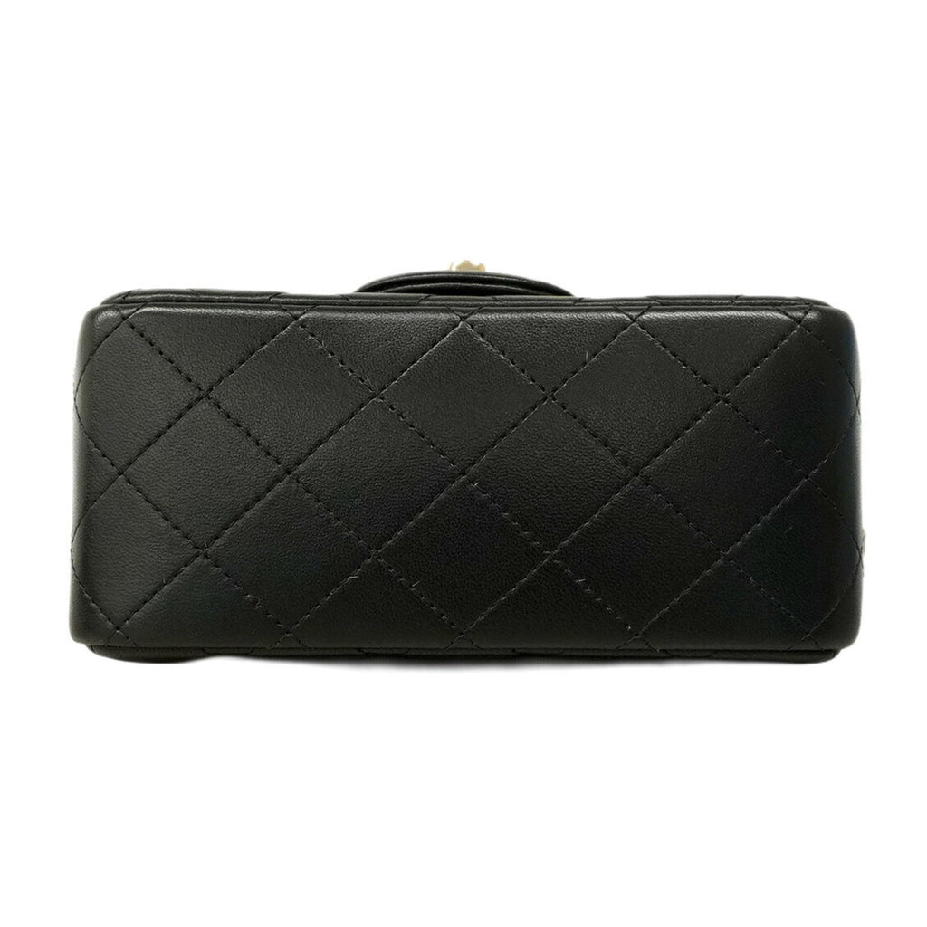 Chanel Black Leather Shoulder Bag (Pre-Owned)