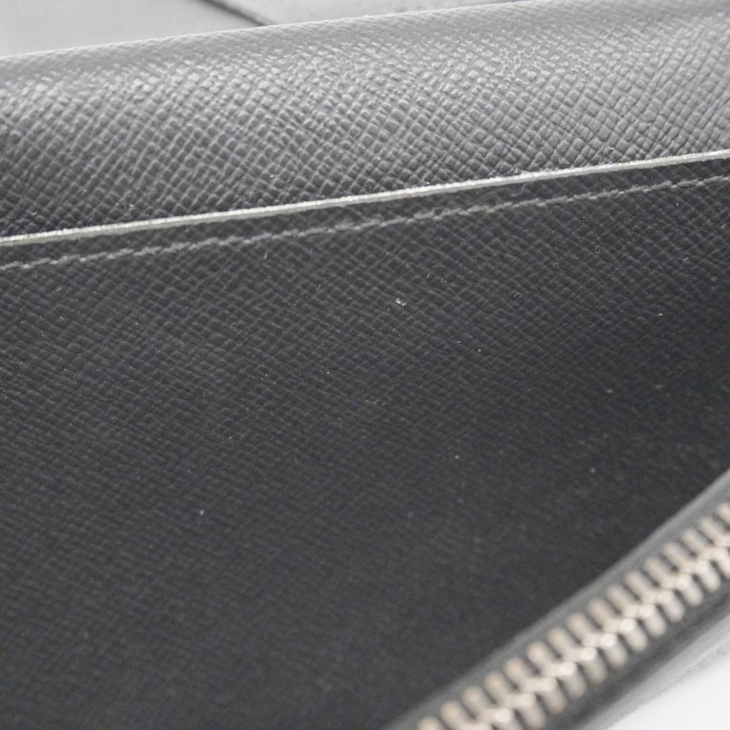 Louis Vuitton Black Long Wallet (Bi-Fold) (Pre-Owned)