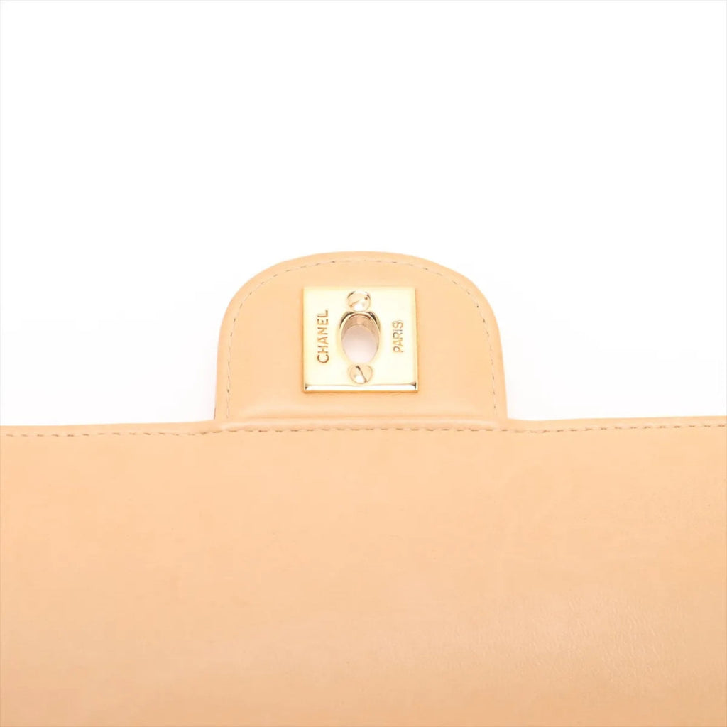Chanel Beige Leather Shoulder Bag (Pre-Owned)