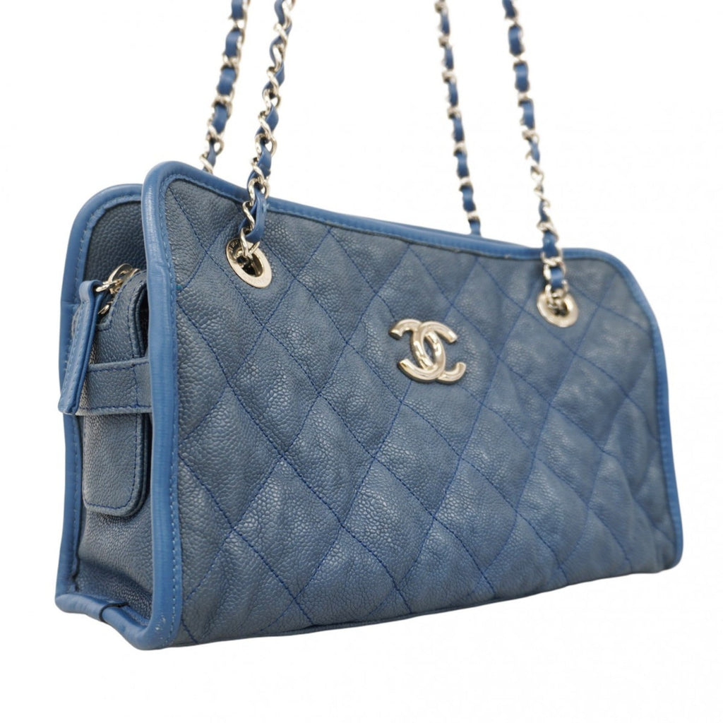 Chanel Blue Grained Calfskin Shoulder Bag (Pre-Owned)