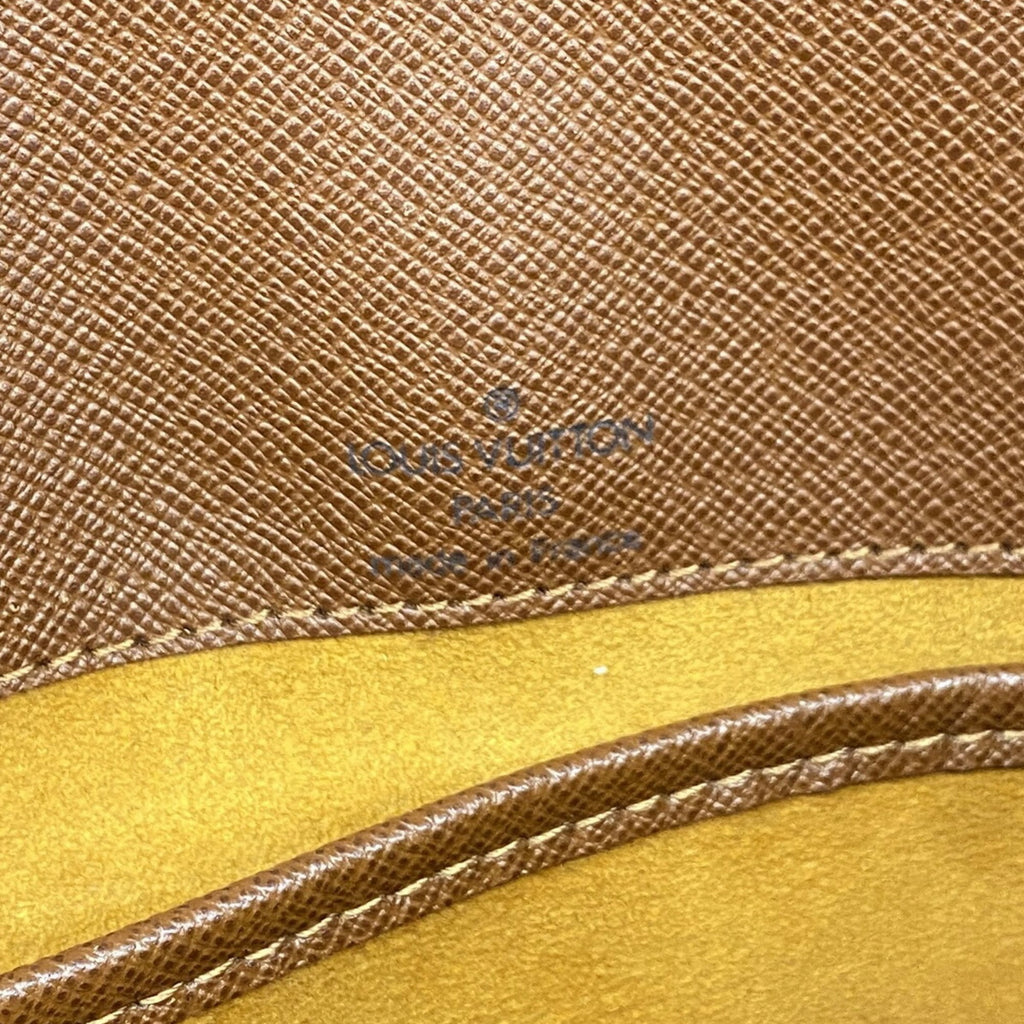 Louis Vuitton Brown Shoulder Bag (Pre-Owned)
