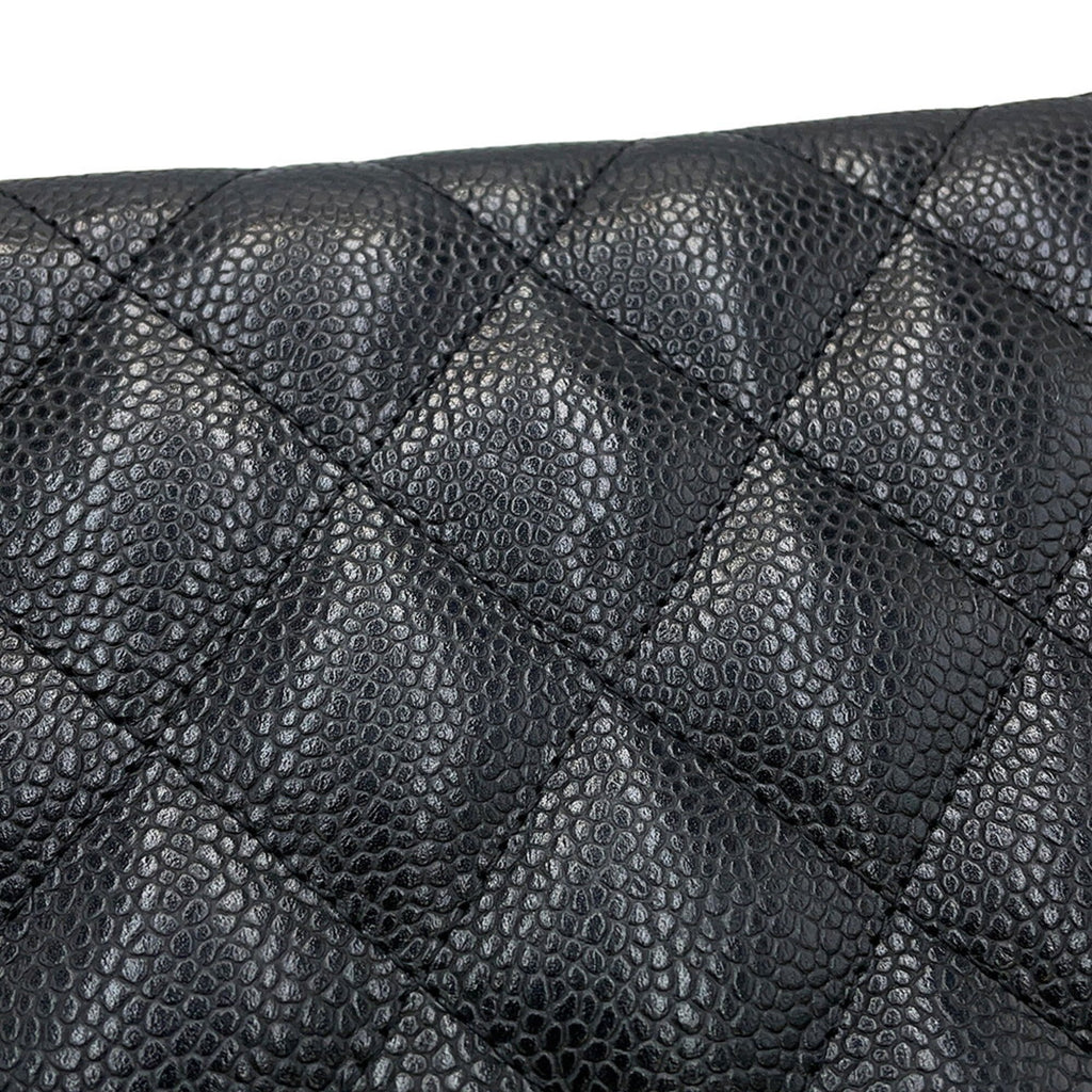 Chanel Matelasse Black Grained Calfskin Shoulder Bag (Pre-Owned)