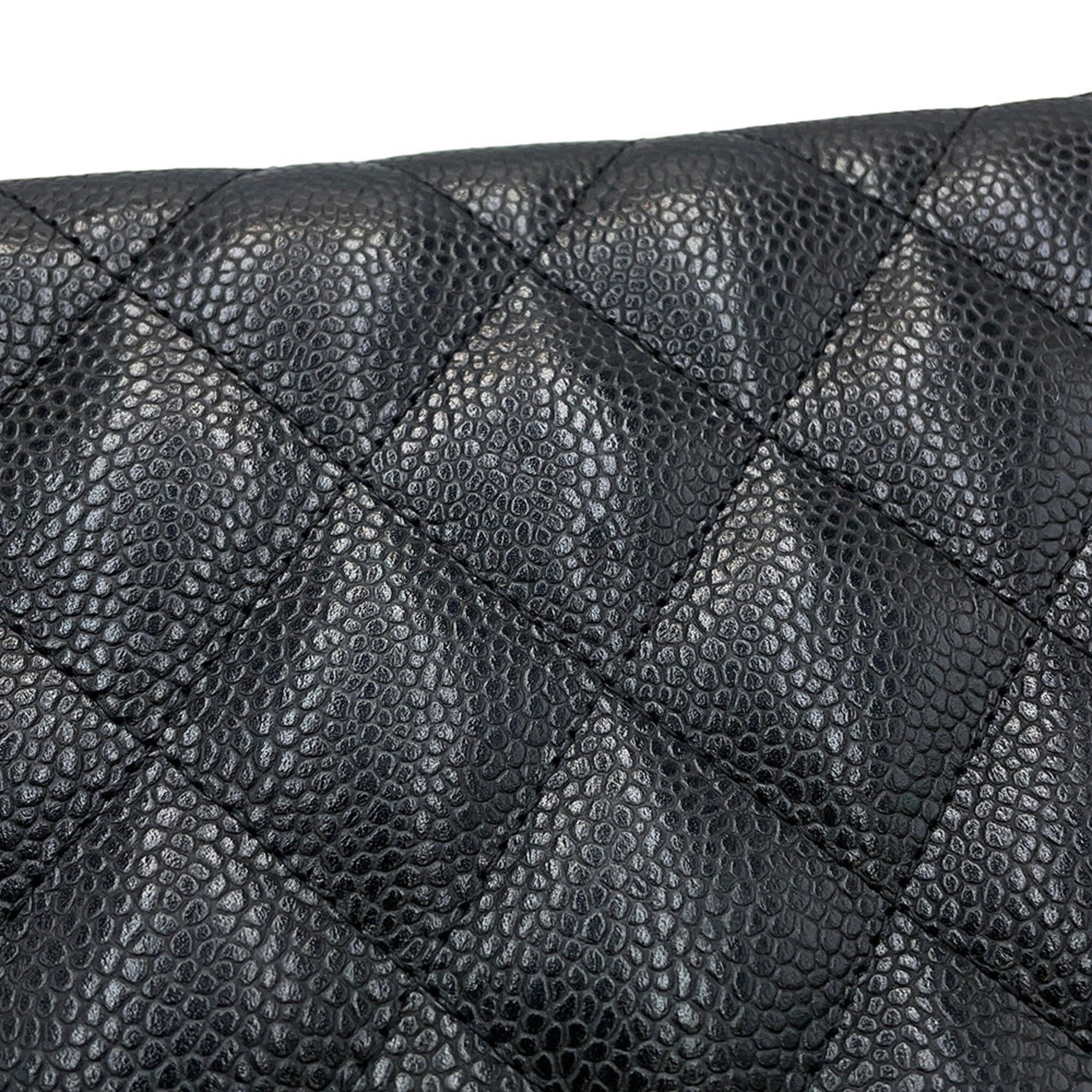 Chanel Matelasse Black Grained Calfskin Shoulder Bag (Pre-Owned)