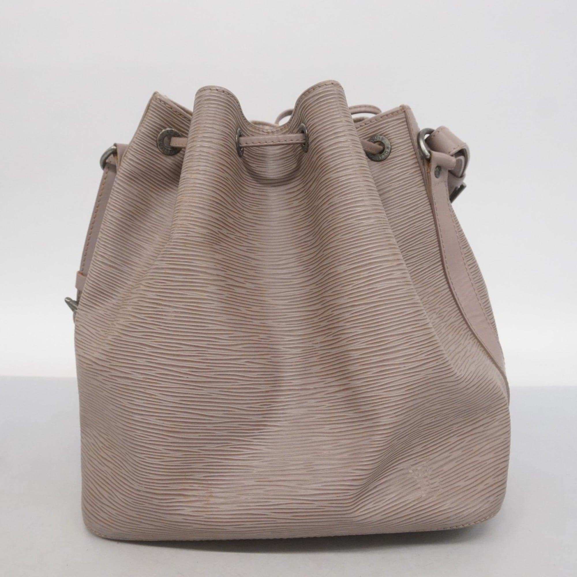 Louis Vuitton Lilac Shoulder Bag (Pre-Owned)