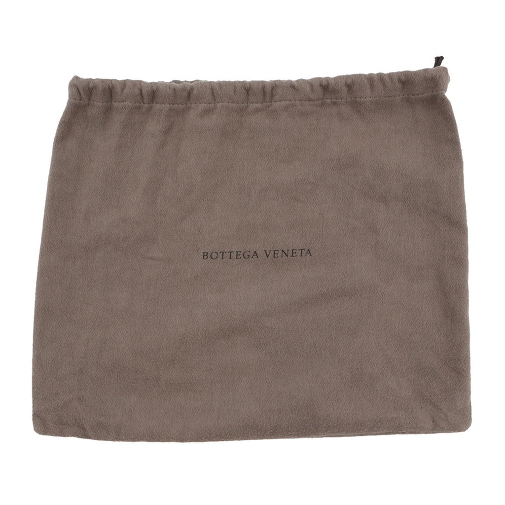 Bottega Veneta Ivory Leather Pouch Shoulder Bag (Pre-Owned)