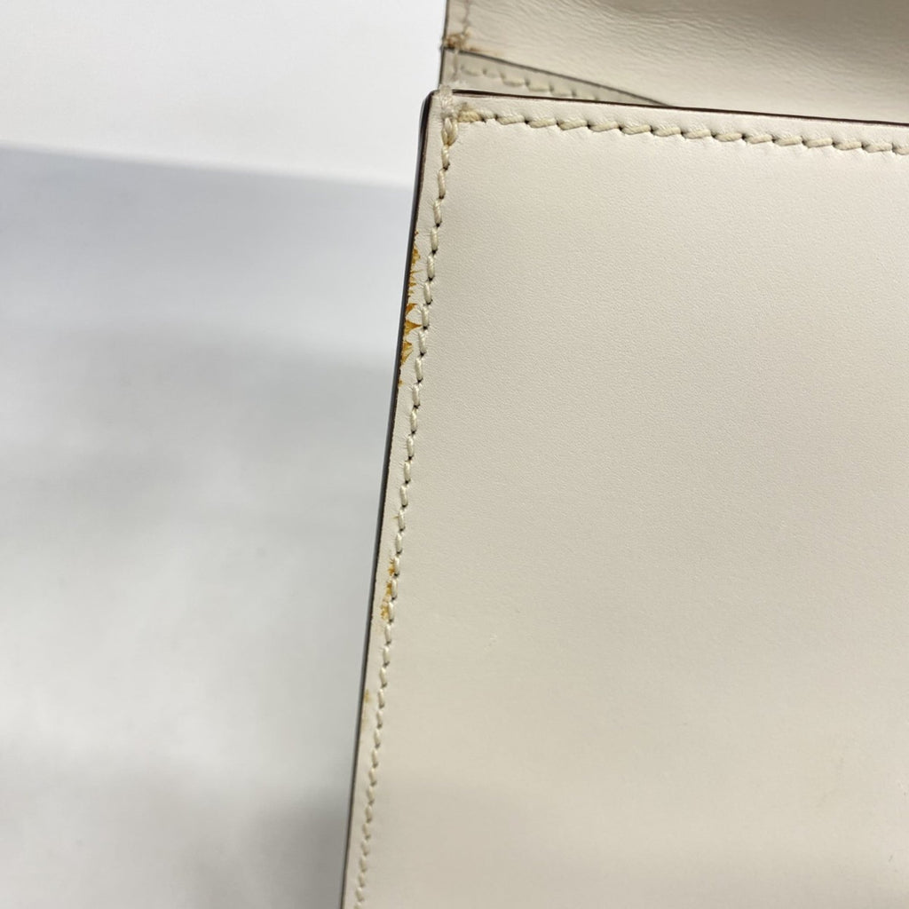 Gucci Ivory Leather Handbag (Pre-Owned)