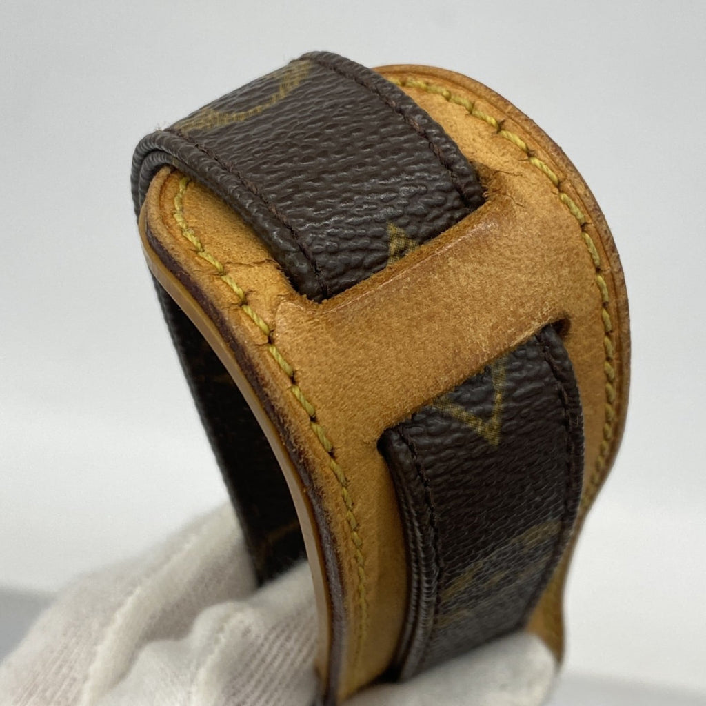 Louis Vuitton Brown Shoulder Bag (Pre-Owned)