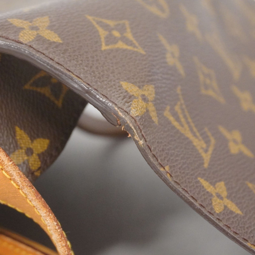 Louis Vuitton Brown Shoulder Bag (Pre-Owned)