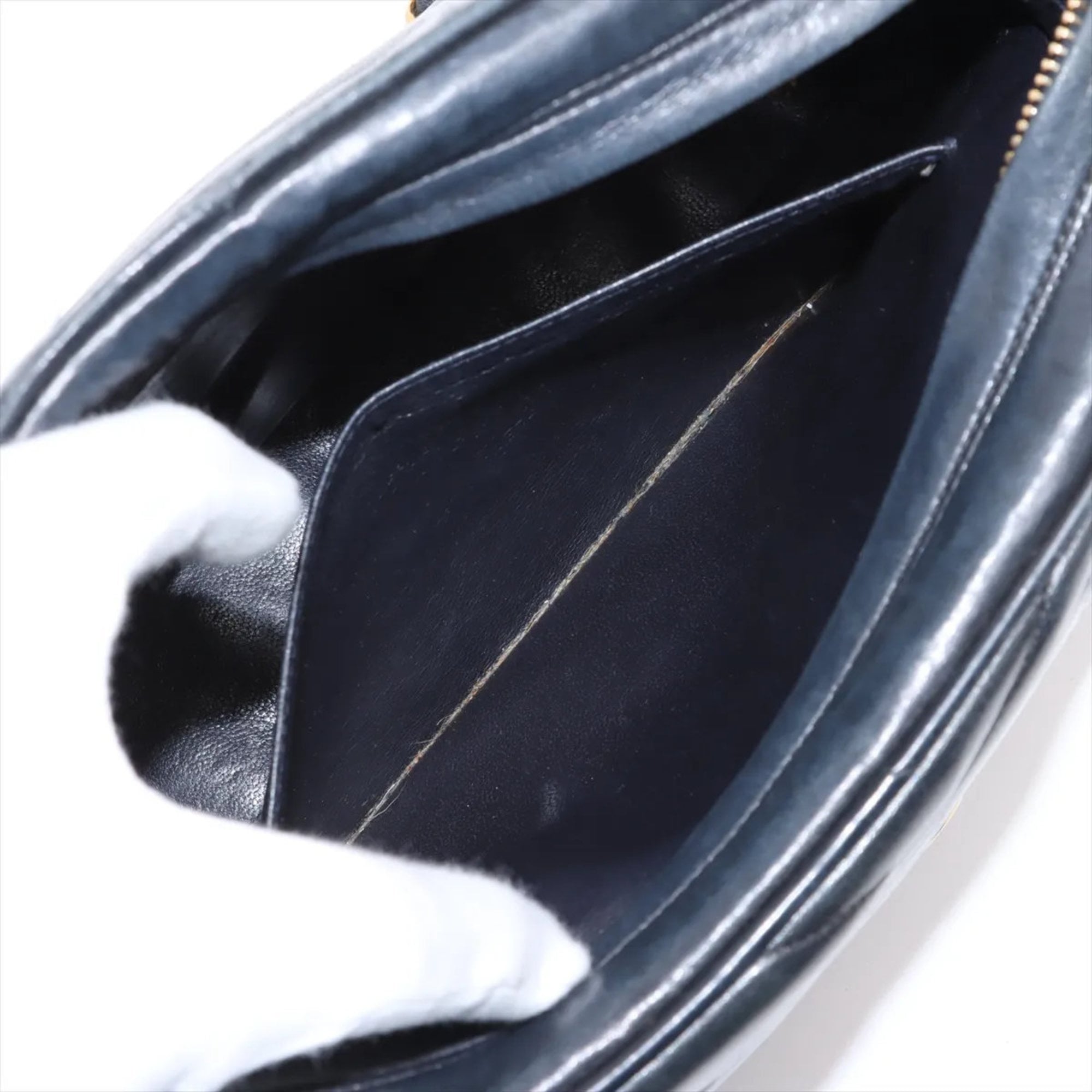 Chanel Navy Leather Shoulder Bag (Pre-Owned)