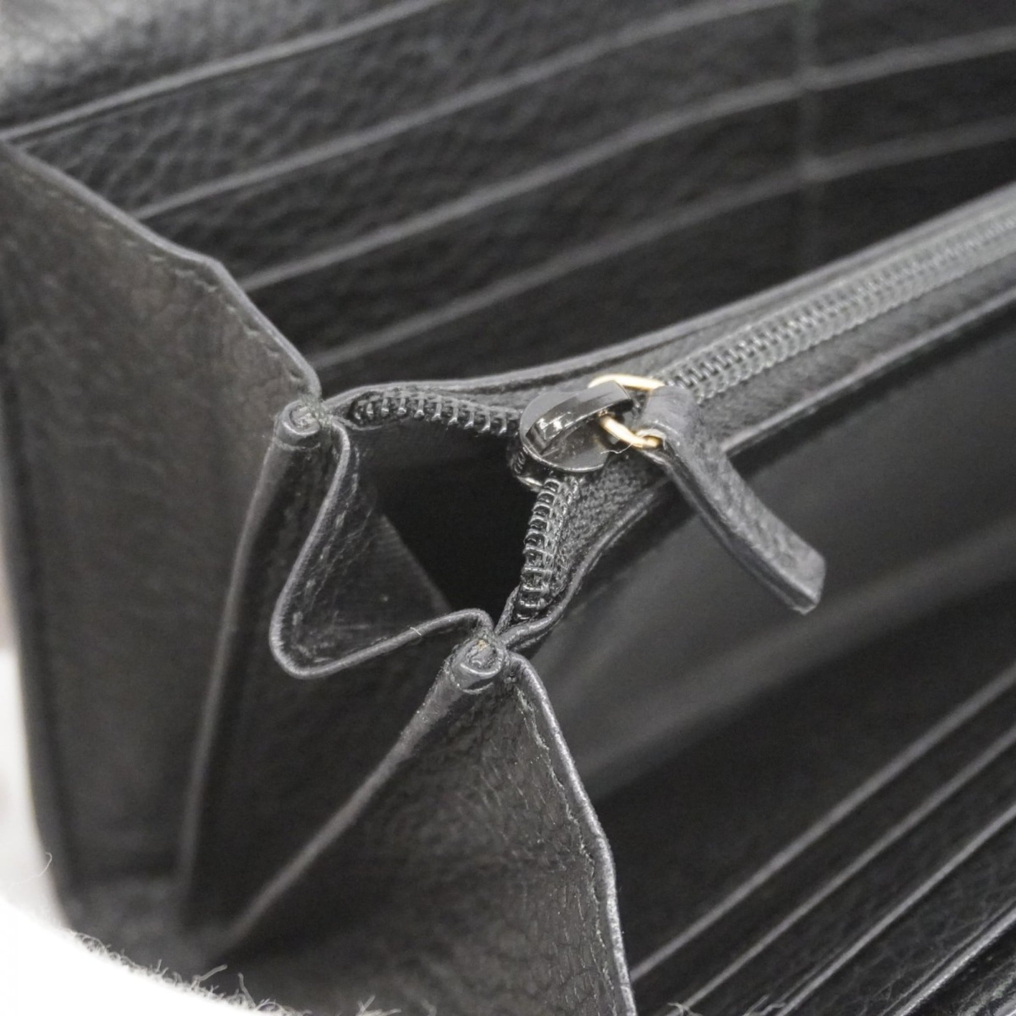 Gucci Black Leather Long Wallet (Bi-Fold) (Pre-Owned)