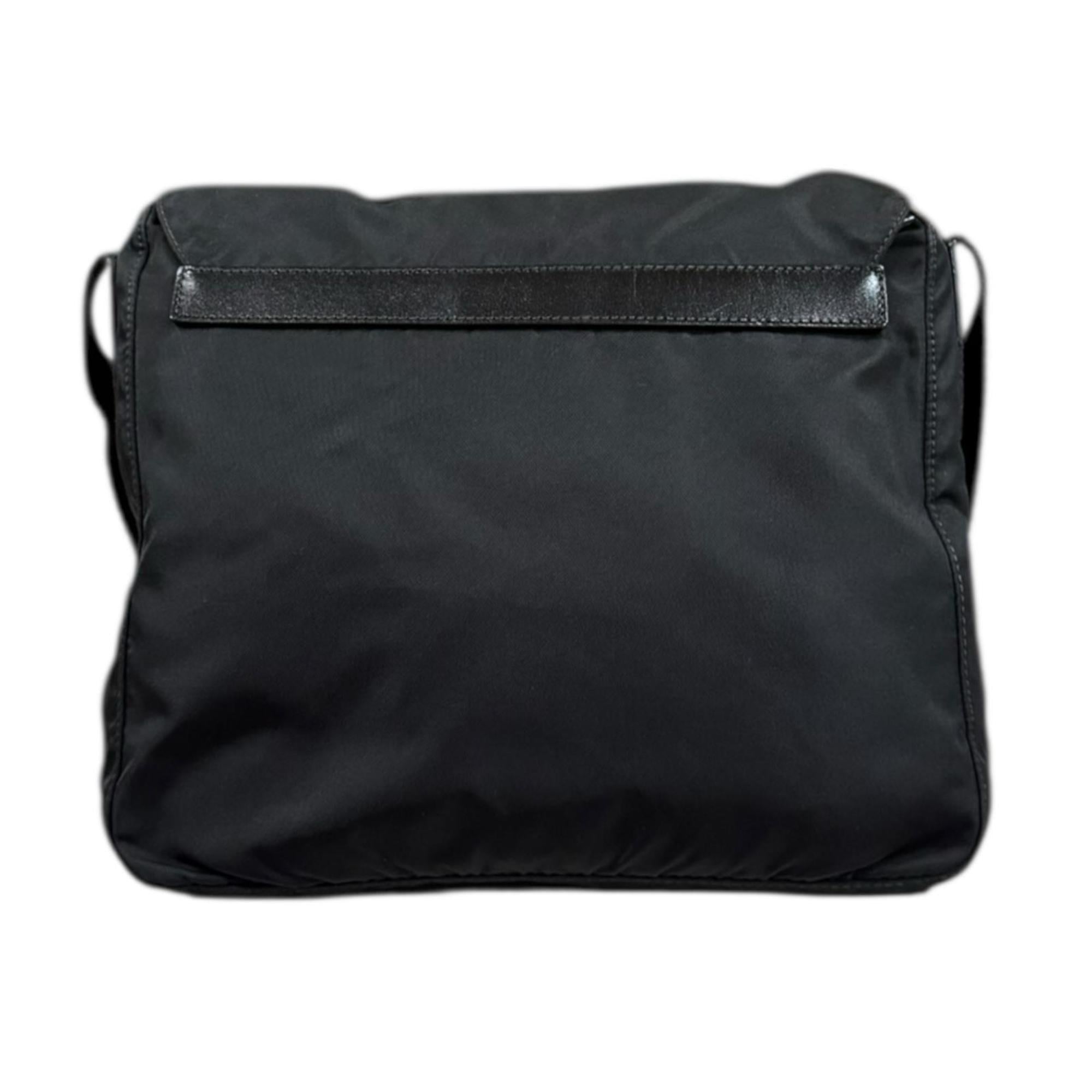 Prada Black Nylon Shoulder Bag (Pre-Owned)