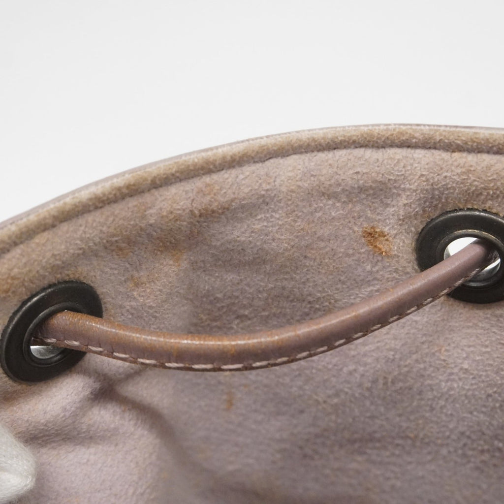 Louis Vuitton Lilac Shoulder Bag (Pre-Owned)