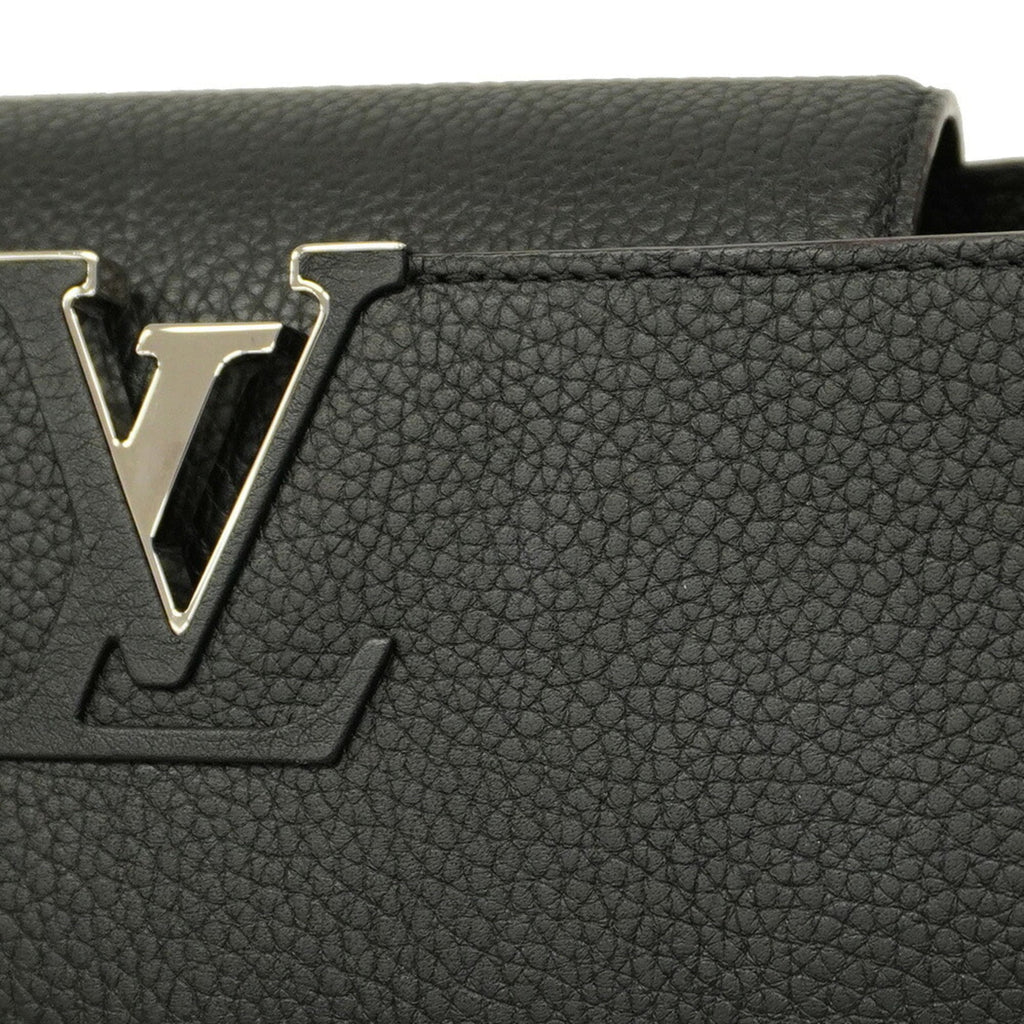 Louis Vuitton Noir Handbag (Pre-Owned)