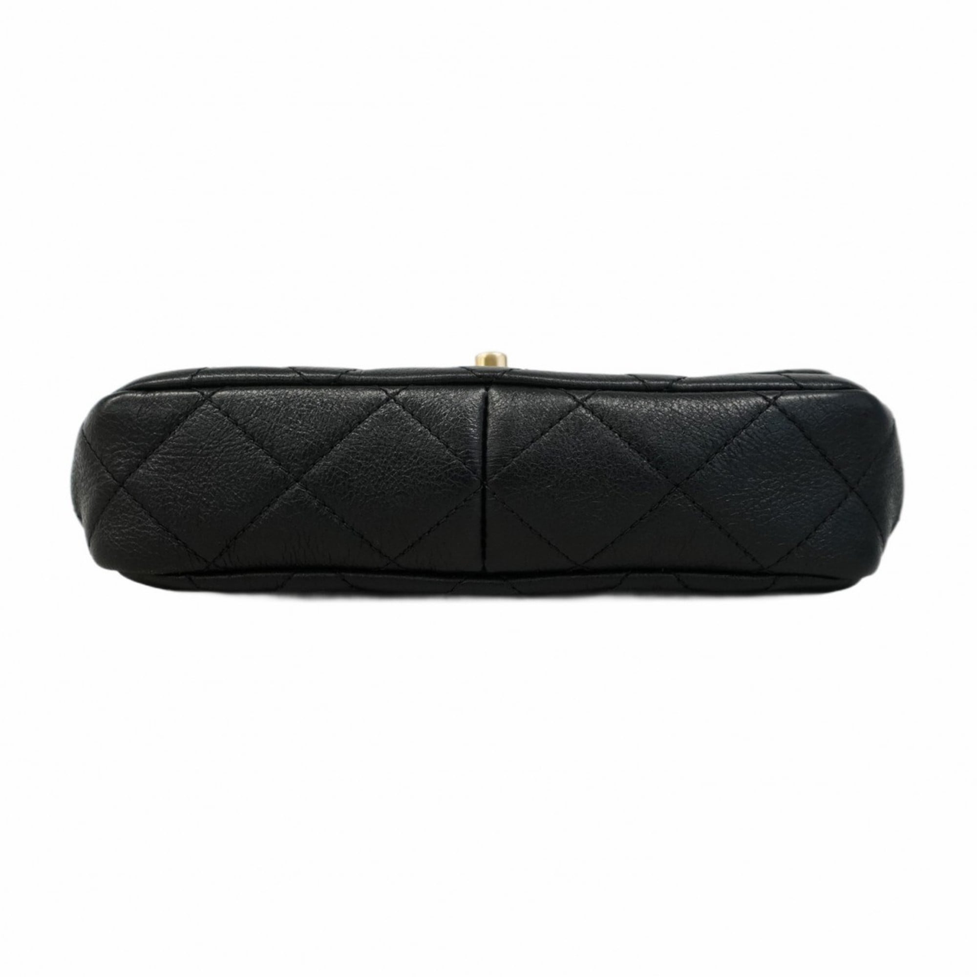 Chanel Black Leather Shoulder Bag (Pre-Owned)
