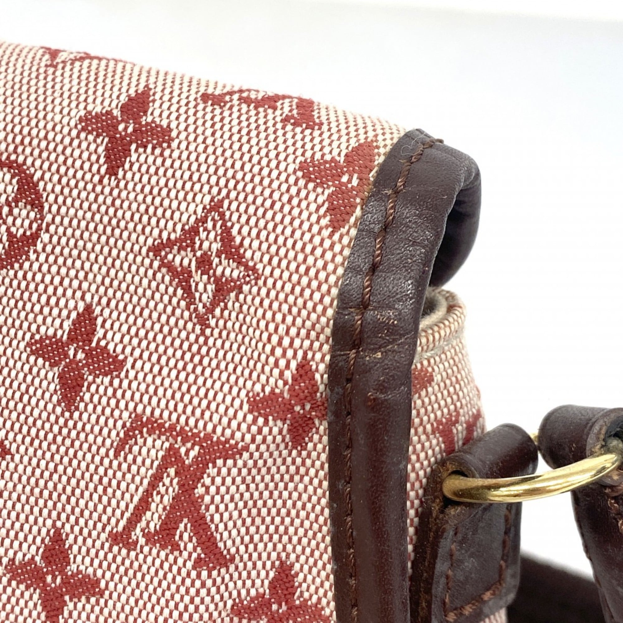 Louis Vuitton Cerise Shoulder Bag (Pre-Owned)