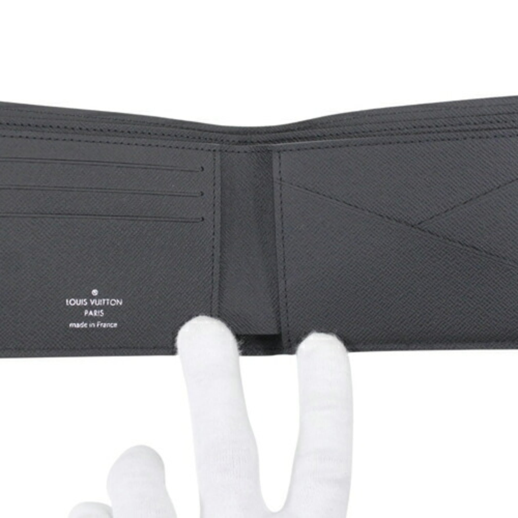 Louis Vuitton Black Epi Leather Wallet (Bi-Fold) (Pre-Owned)